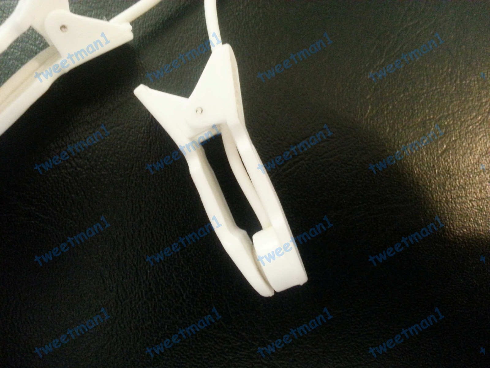 EAR CLIP/CLAMP ELECTRODE with 2.5mm Plug Lead Cable Microcurrent Electrotherapy