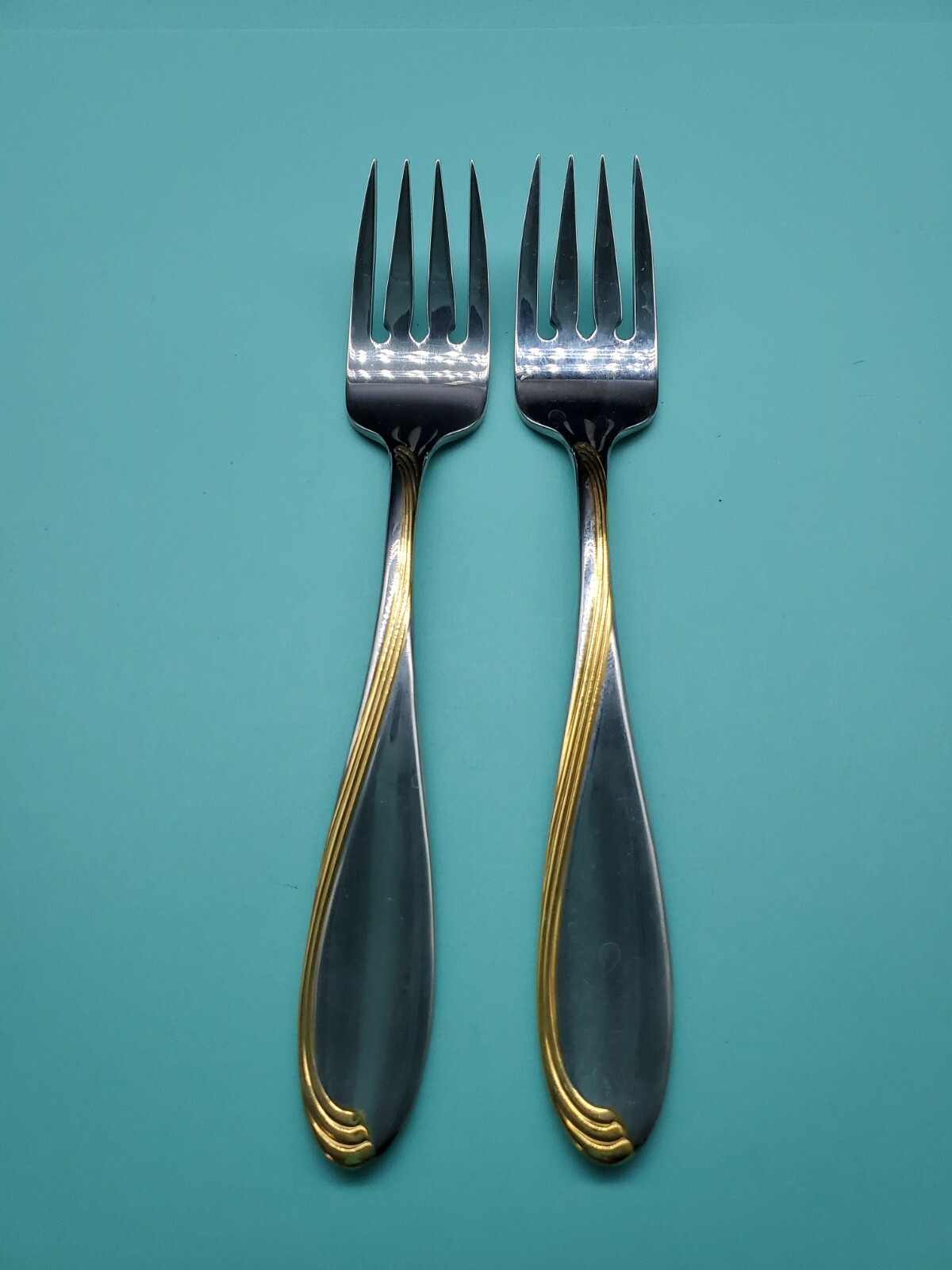 Oneida Golden Camber Salad Forks Set of 2