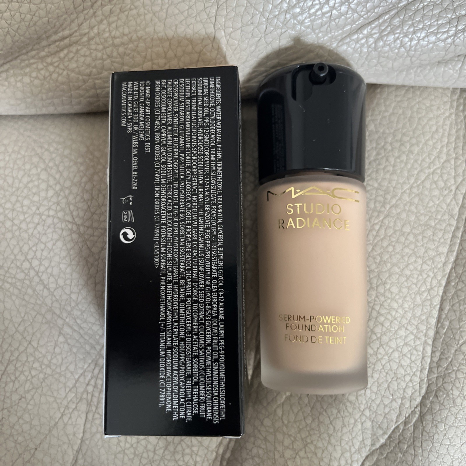 Mac Studio Radiance Serum Powdered Foundation (NW10)