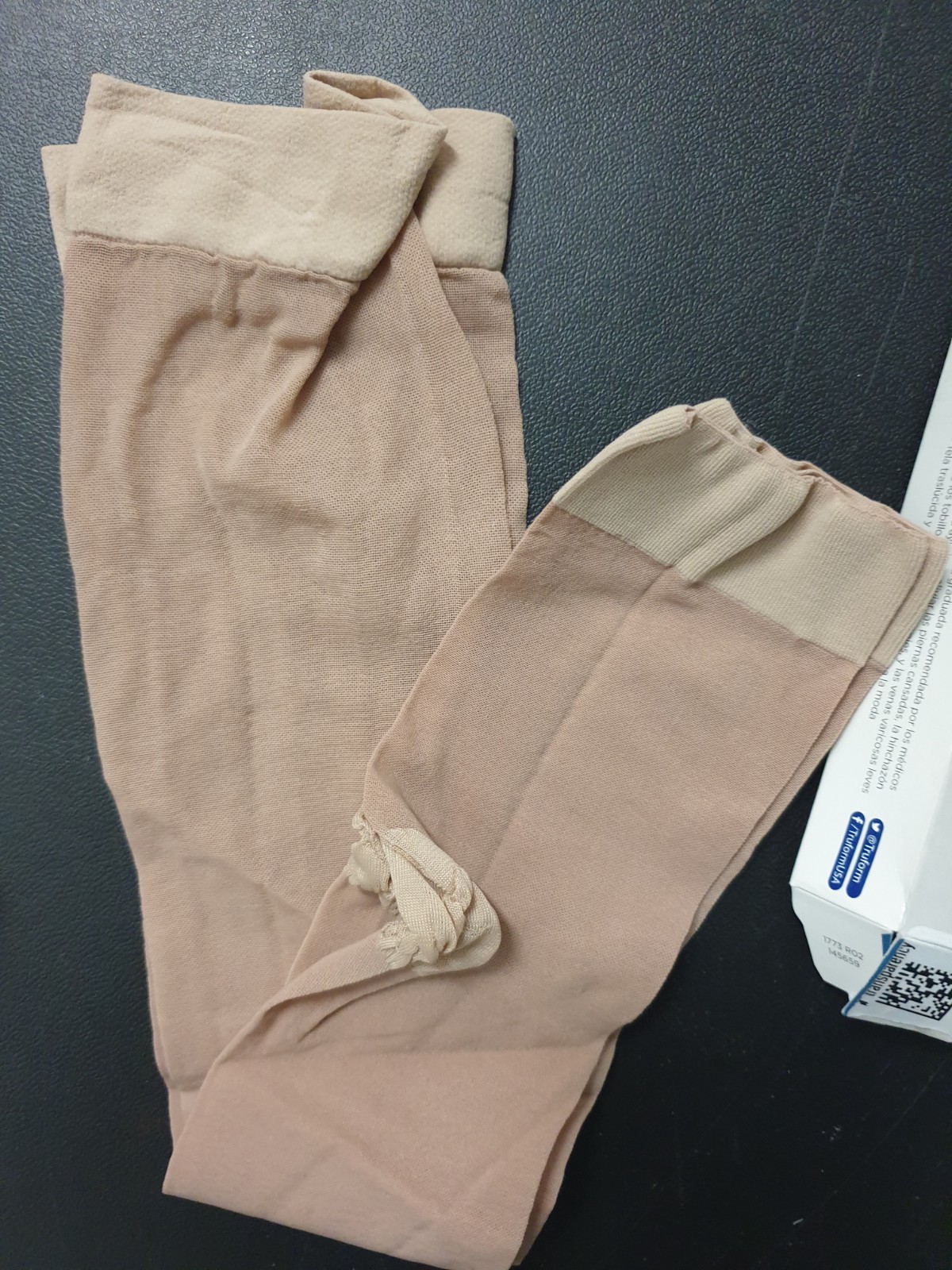 Truform Lites Stockings Womens S Nude Knee High Sheer Moderate 15-20 mmHg - Pair