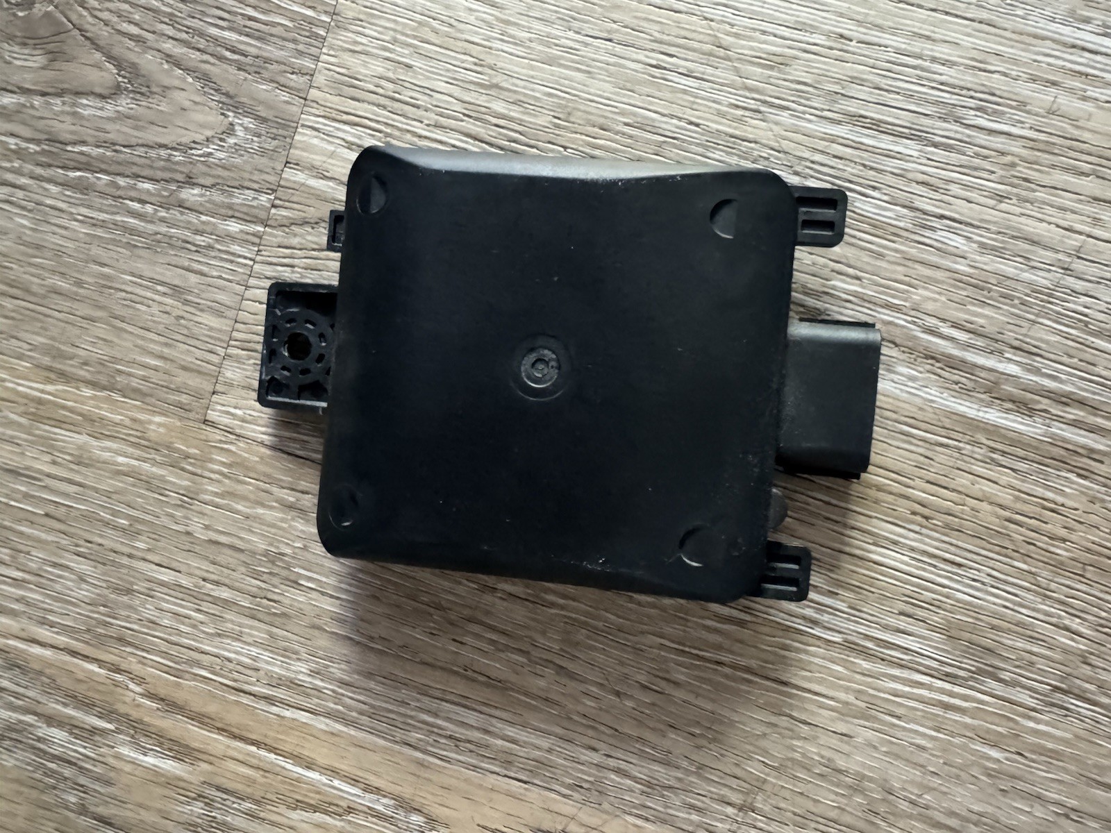 2021 2022 2023 BUICK ENVISION BLIND SPOT RADAR SENSOR RIGHT REAR 84870462 OEM