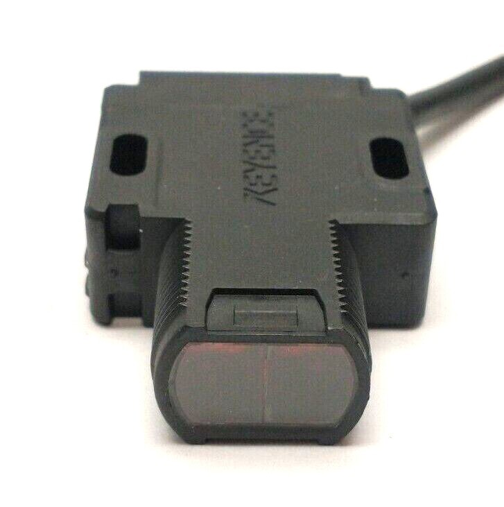 Keyence PZ-G61B Threaded Mount Retro-Reflective Photoelectric Sensor 2m Cable