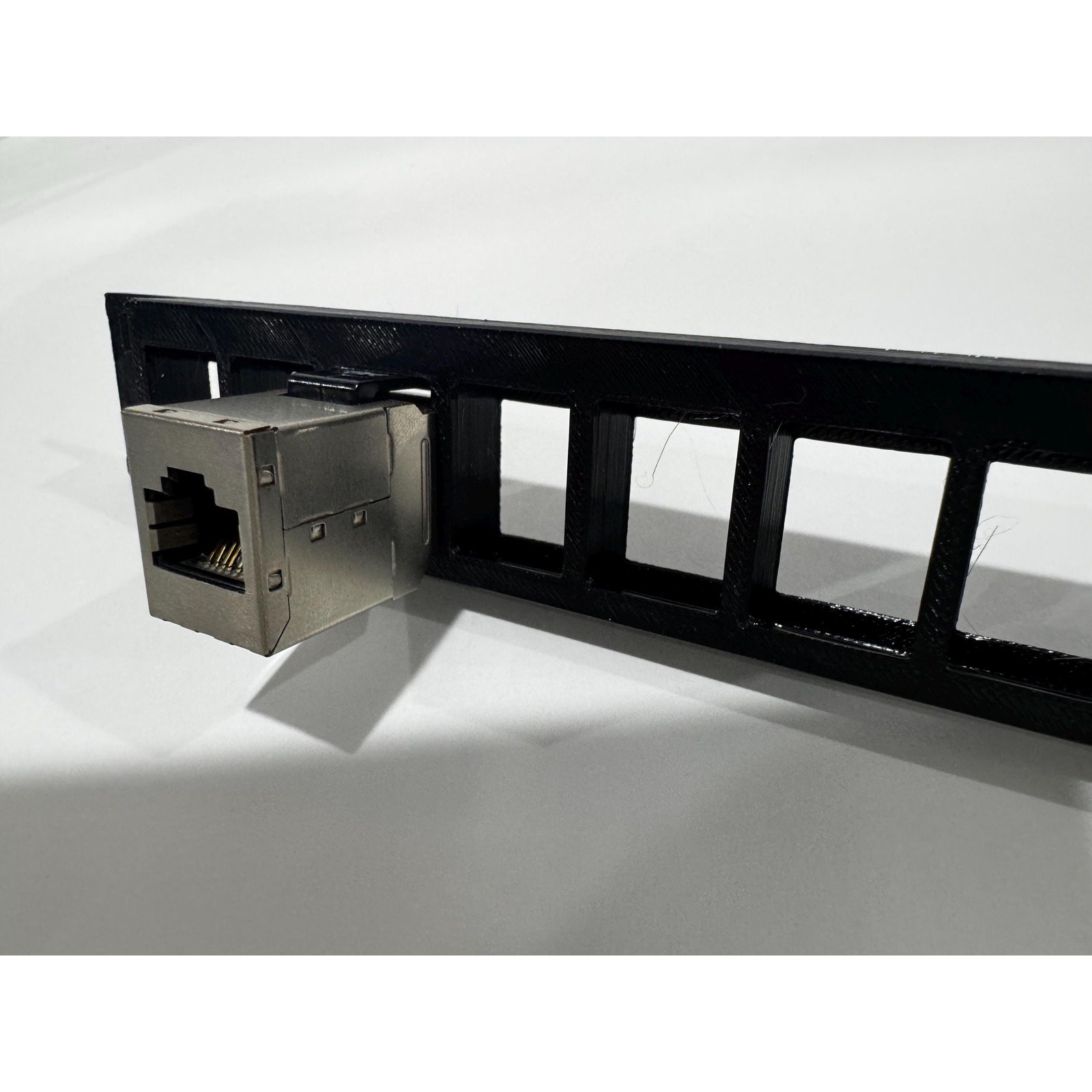 10" Network rack plate for keystone jacks