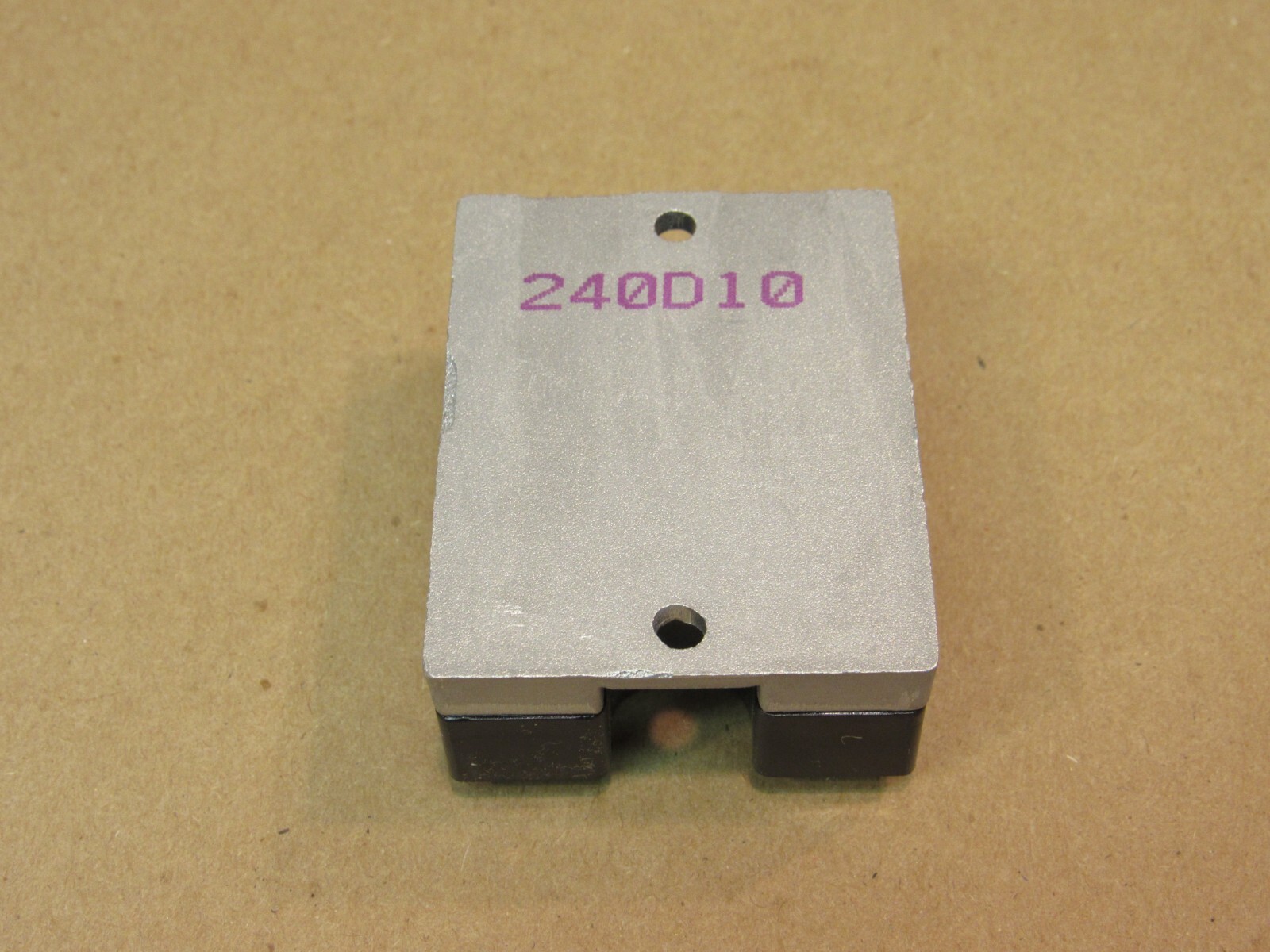 OPTO 22 SOLID STATE RELAY 240D10 240 D10 3-32 VDC CONTROL