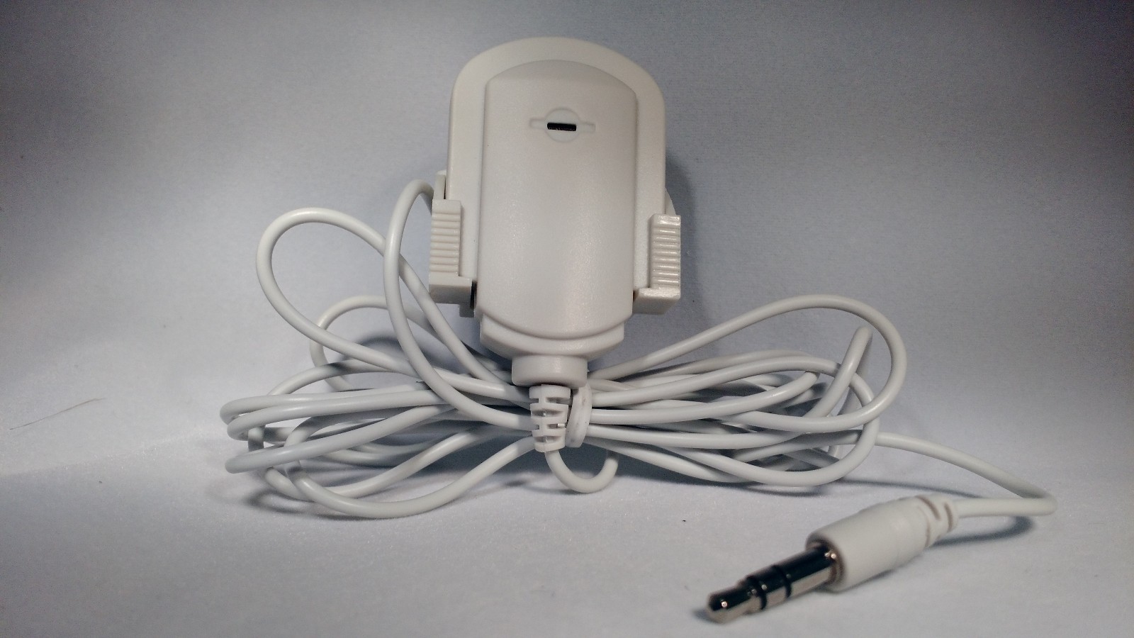 Lapel microphone with mount (White) uni-directional Lapel microphone