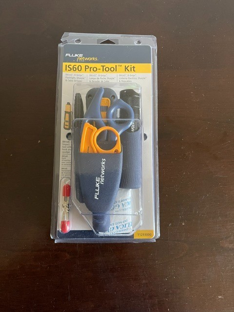 Fluke Networks 11293000 Pro-Tool Kit IS60 with Punch Down Tool Brand New