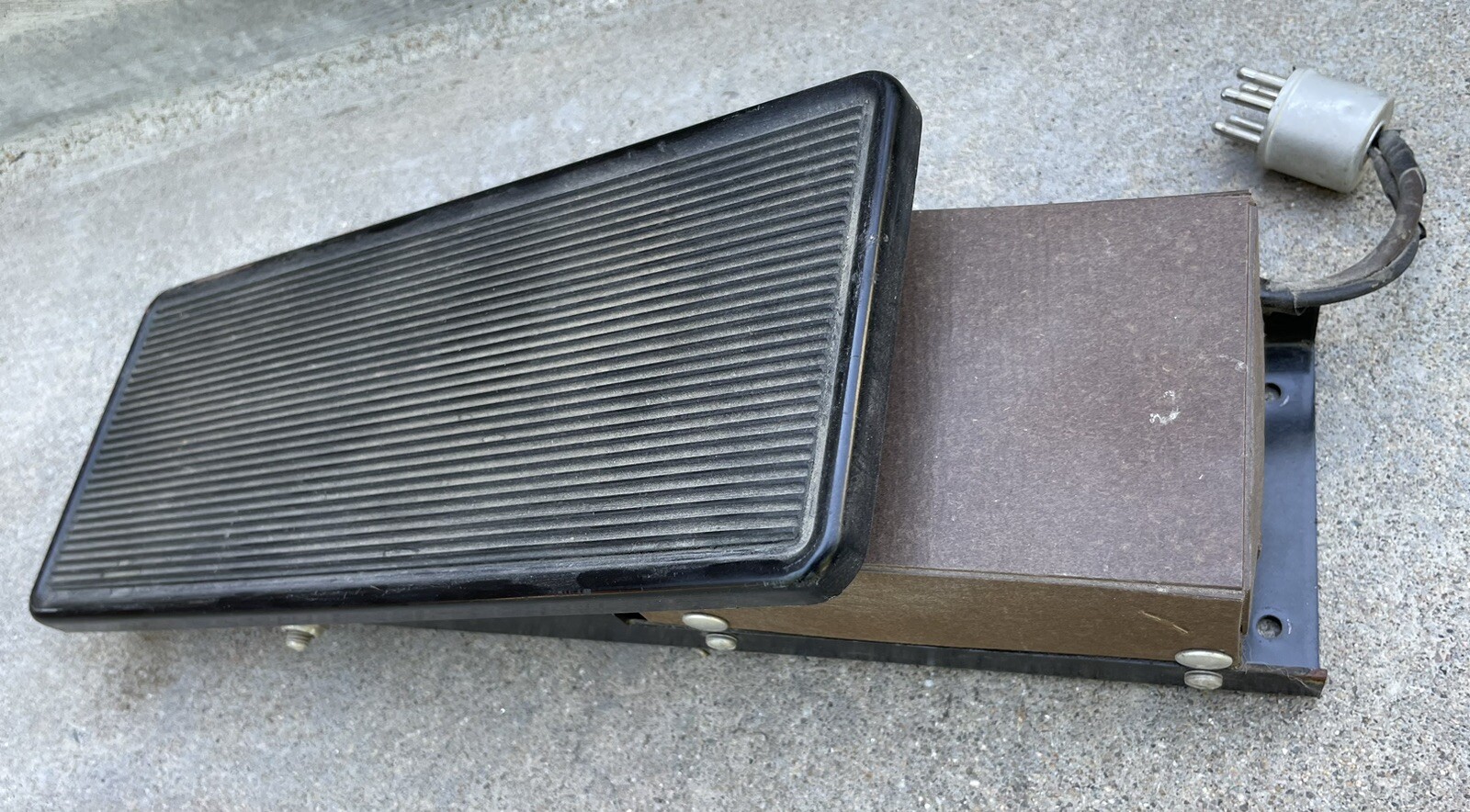 1961 Baldwin Foot Pedal Organ Keyboard Swell ~ Keyboard MIDI Project ~