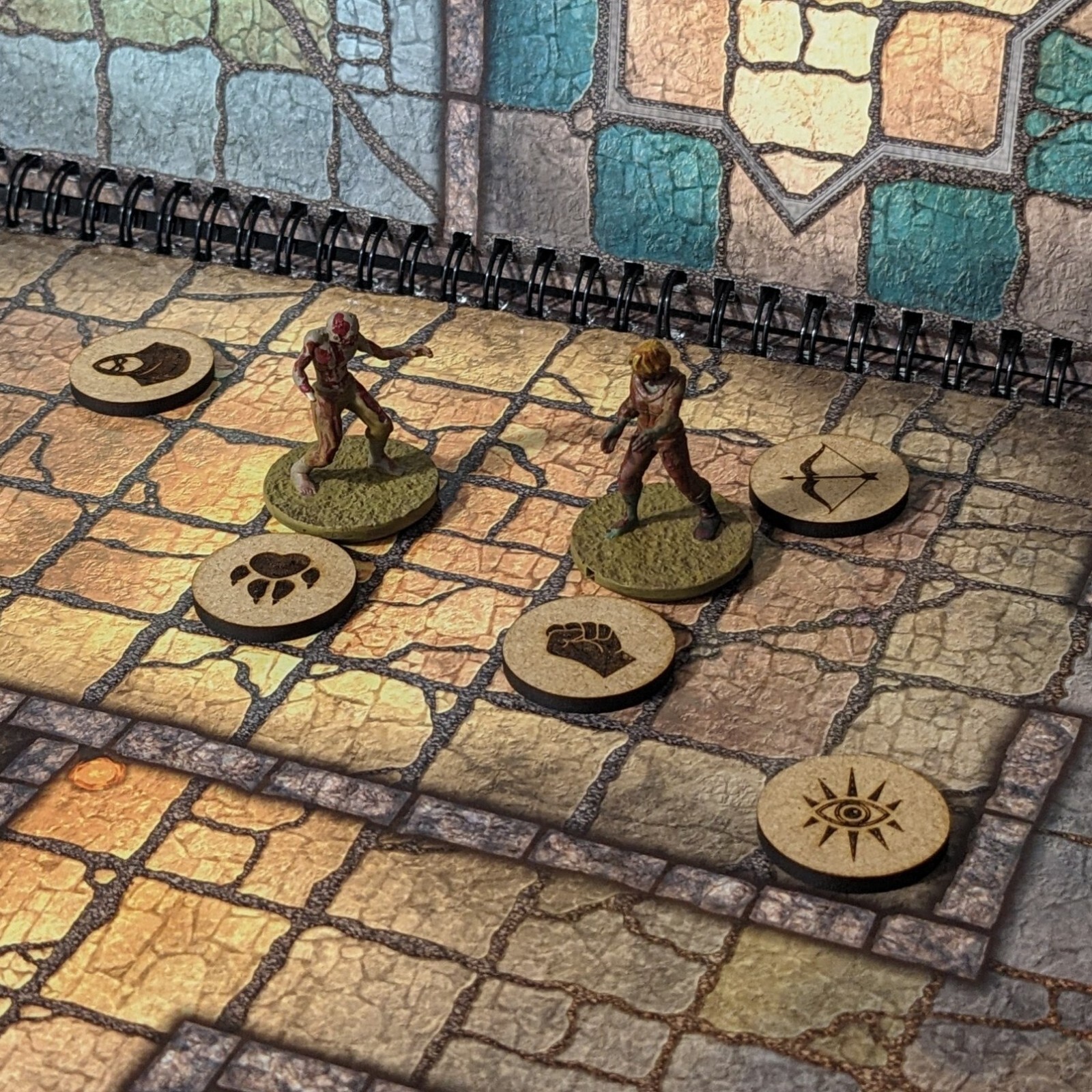 Dungeons and Dragons Character Class Wooden 13 Piece Token Pack