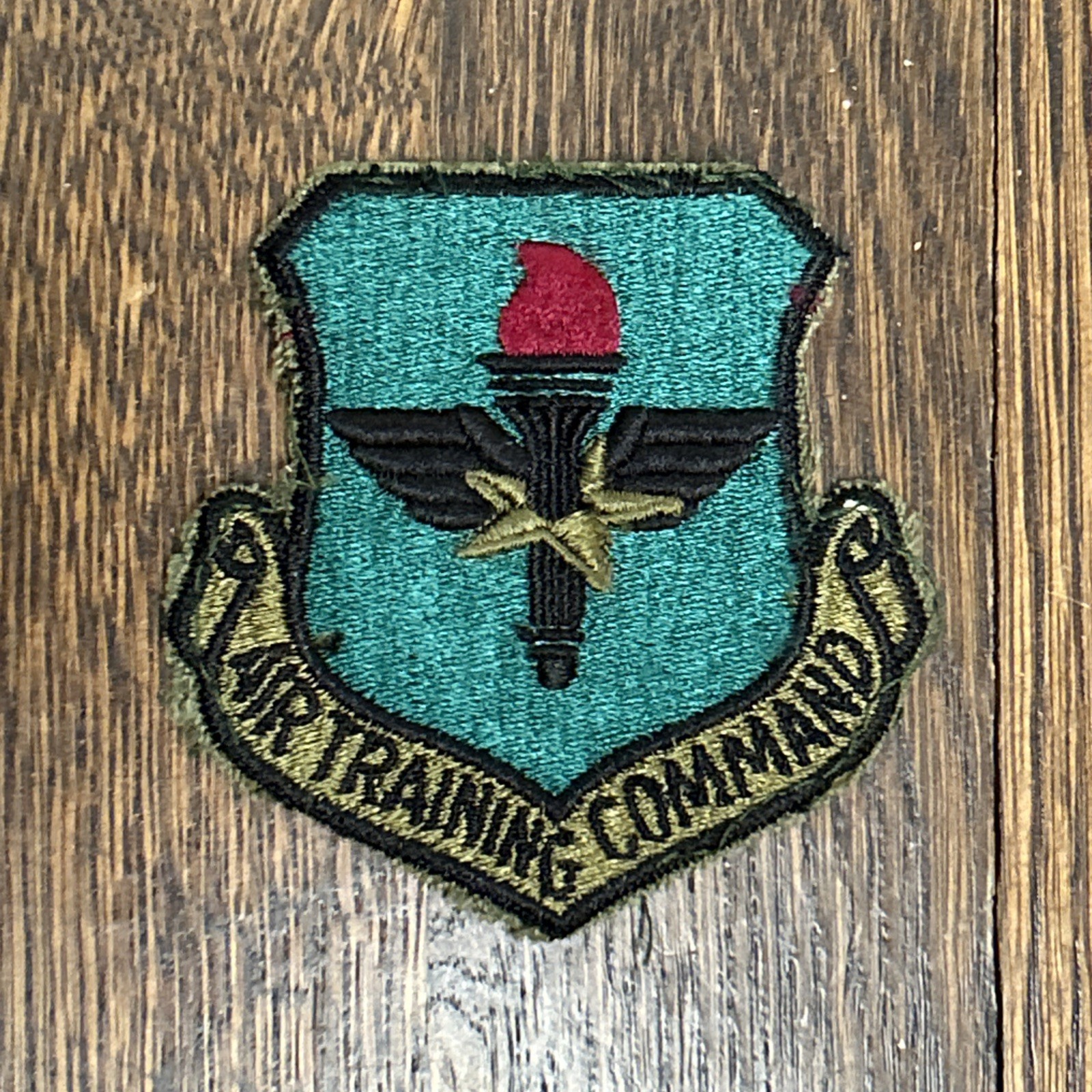 AIR TRAINING COMMAND Patch: USAF AIR FORCE: SUBDUED VINTAGE MILITARY ORIGINAL 3"