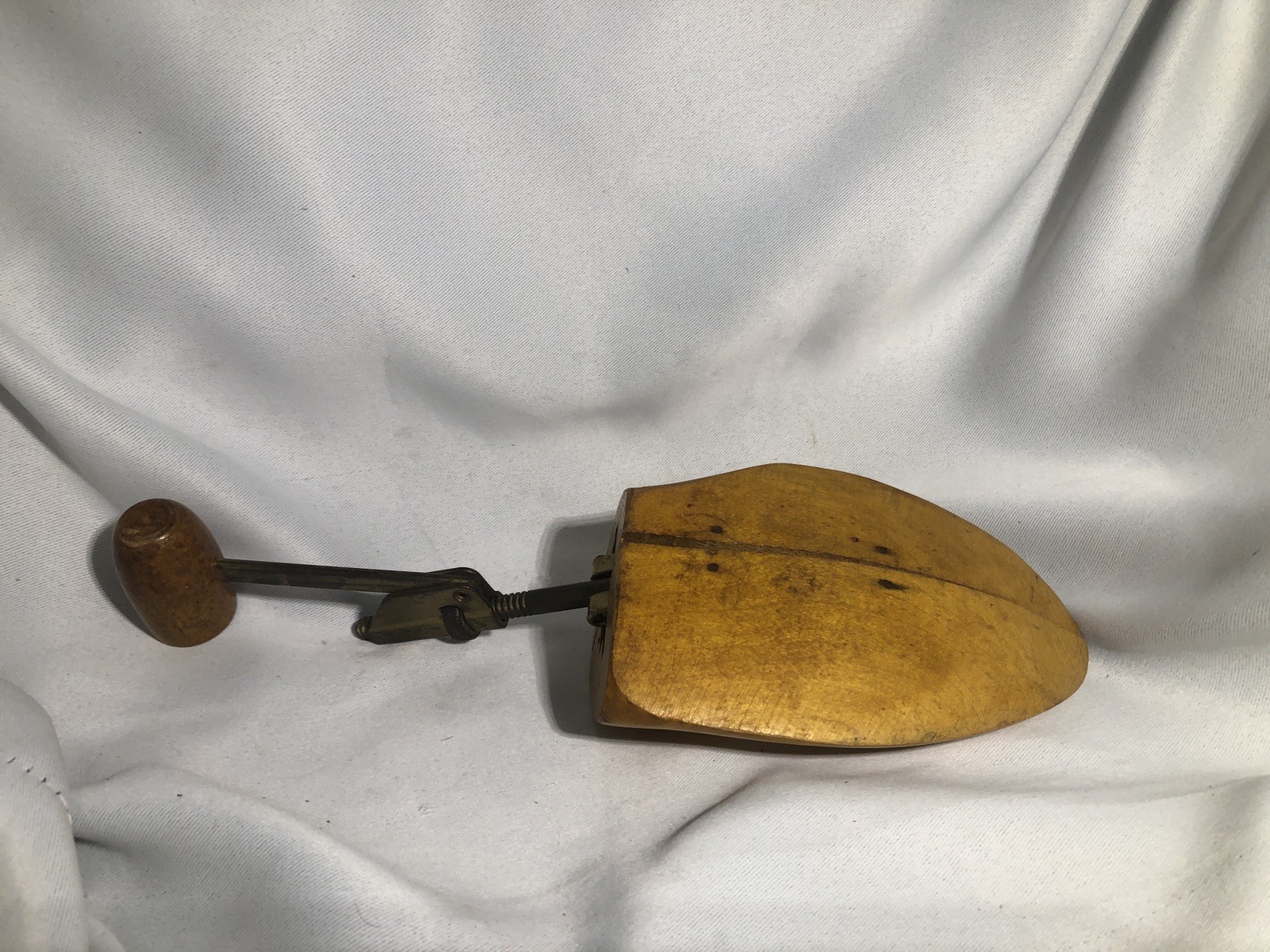Vintage Freeman Men’s Adjustable Shoe Stretcher Insert