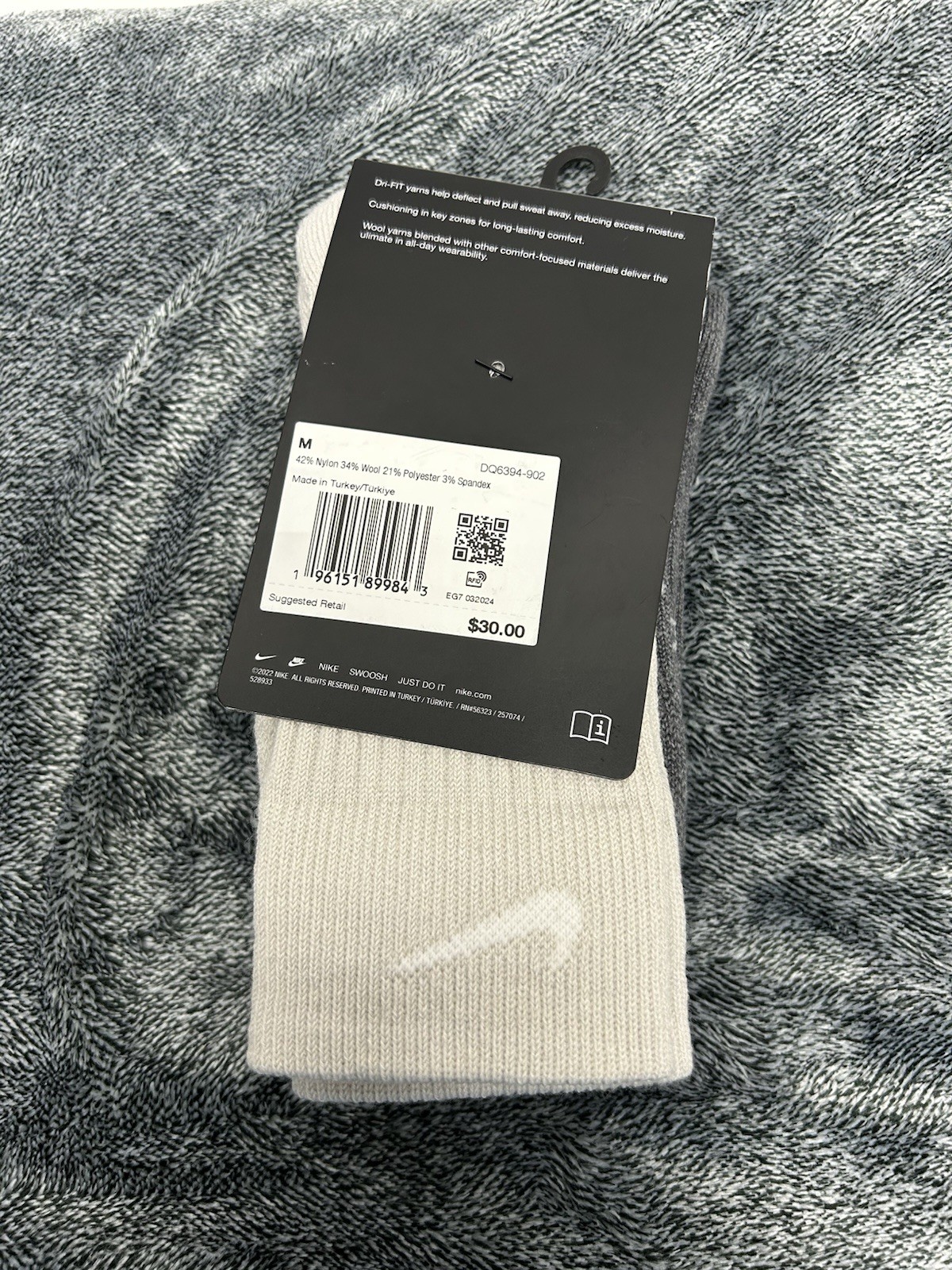 Nike Mens Size M Everyday Cushioned Wool Blend Gray Crew Socks 2 Pair