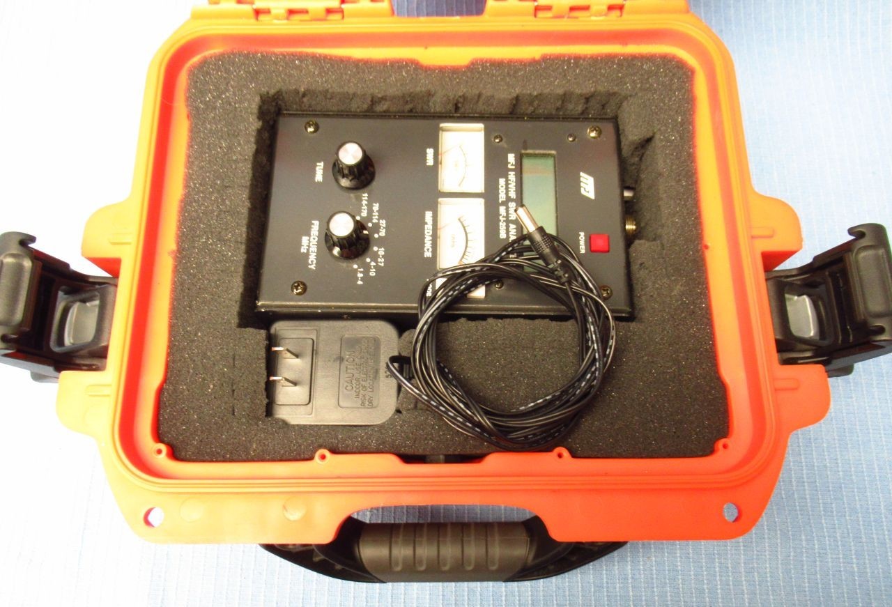 MFJ‑259B HF/VHF Antenna Analyzer & RF Impedance Meter - Tested & Working