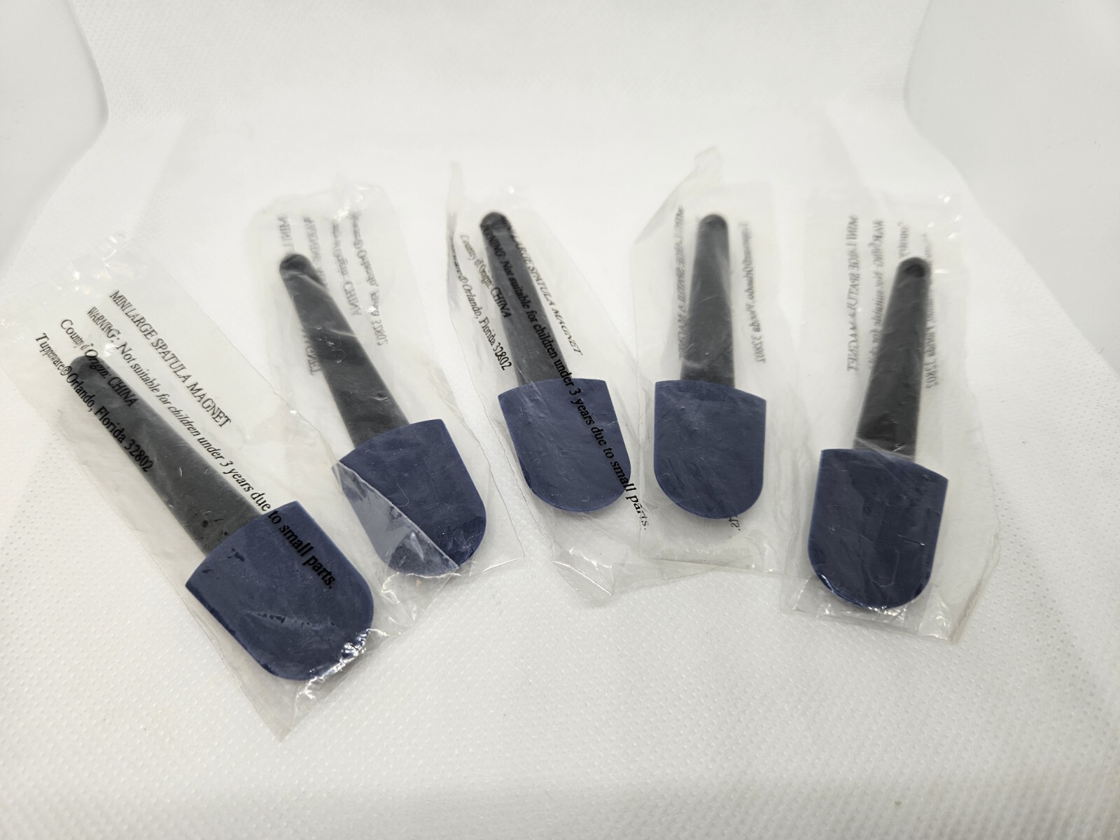 Tupperware Mini spatula magnet blue black handle sealed set of 5 new