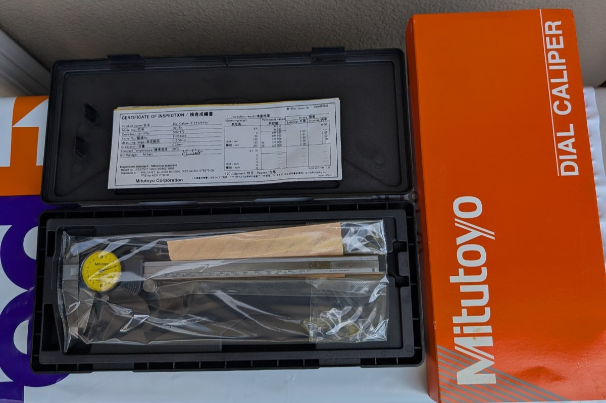 Mitutoyo 505-672 Dial Caliper 0-200mm Stainless Steel Carbide Tipped Jaws Japan