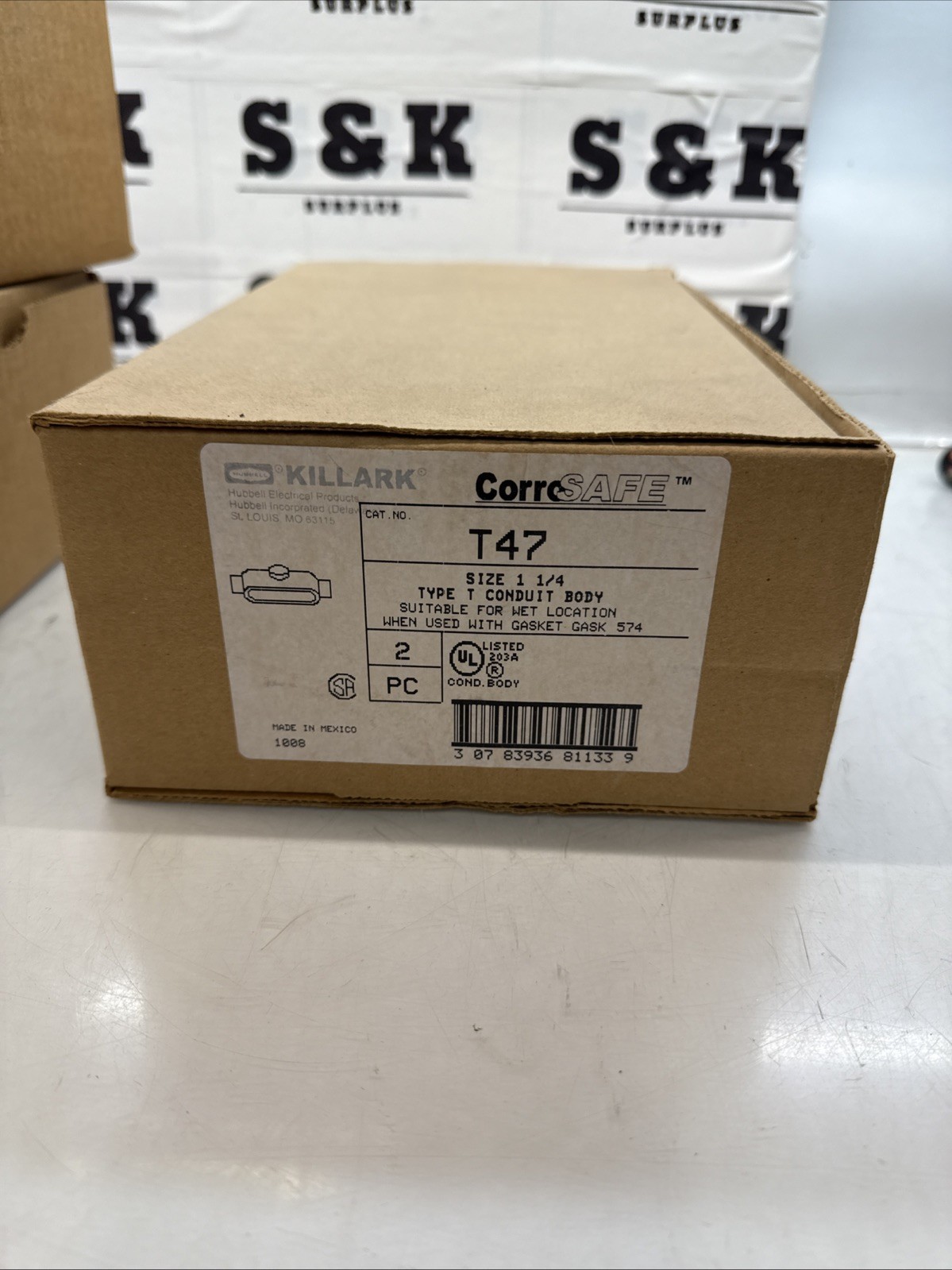 Killark T47 ( QTY 2 ) 1-1/4" HUB TYPE T CONDUIT BODY