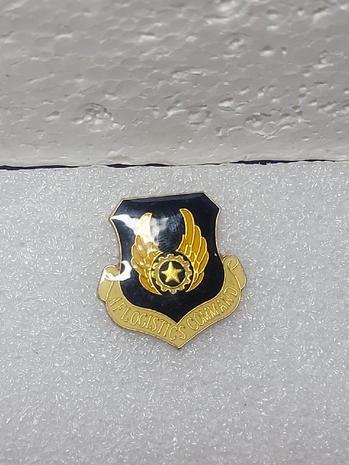 Authentic USAF AF Logistics Command DUI Unit Crest Lapel Hat Pin Clutch Back