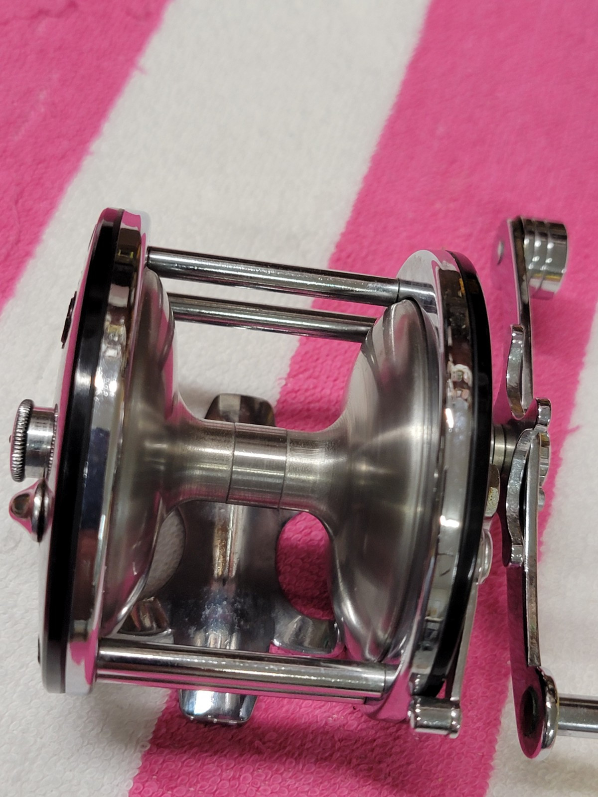 Vintage Penn Long Beach 60 Reel