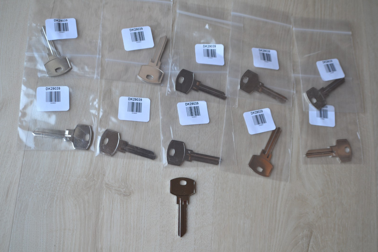 Uncut New Key Blanks. (Lot Of 41) DK29039. Dorma. Dormakaba? Stanley?