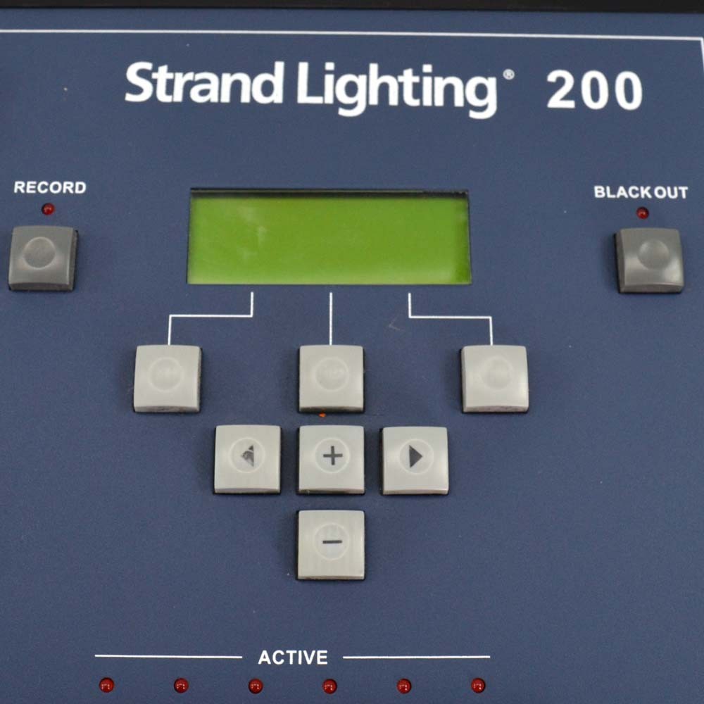Strand Lighting 200 24/48 64324 Portable Control Console 24 Effects 99 Steps