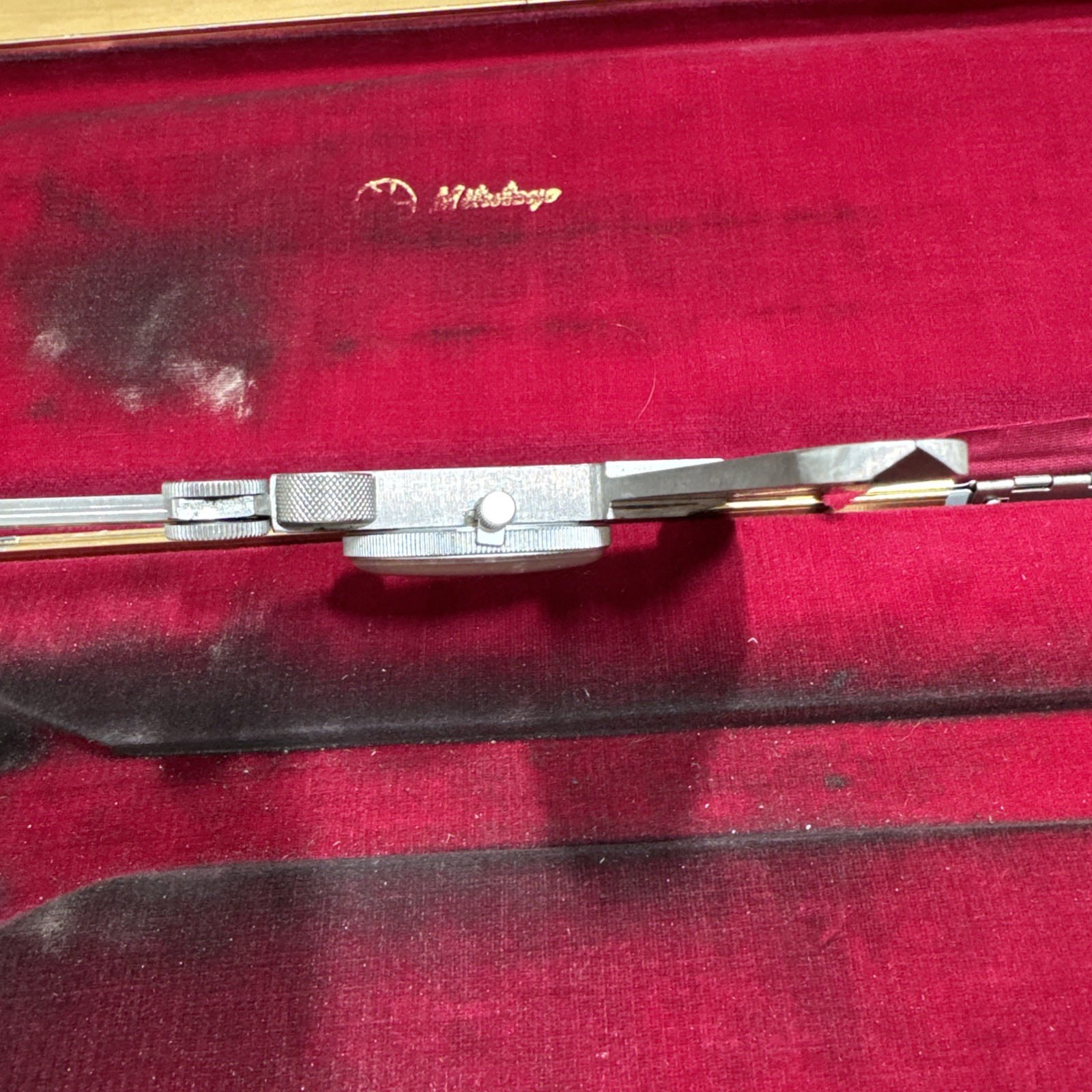Mitutoyo dial caliper 12inch 505-628