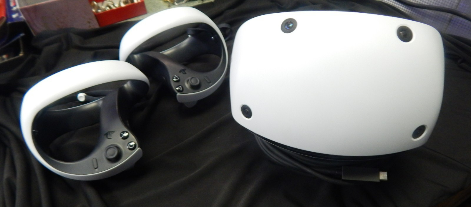 SONY PLAYSTATION VR2-CFI-ZVR1 HEAD SET WITH SENSE CONTROLLERS FOR PS5