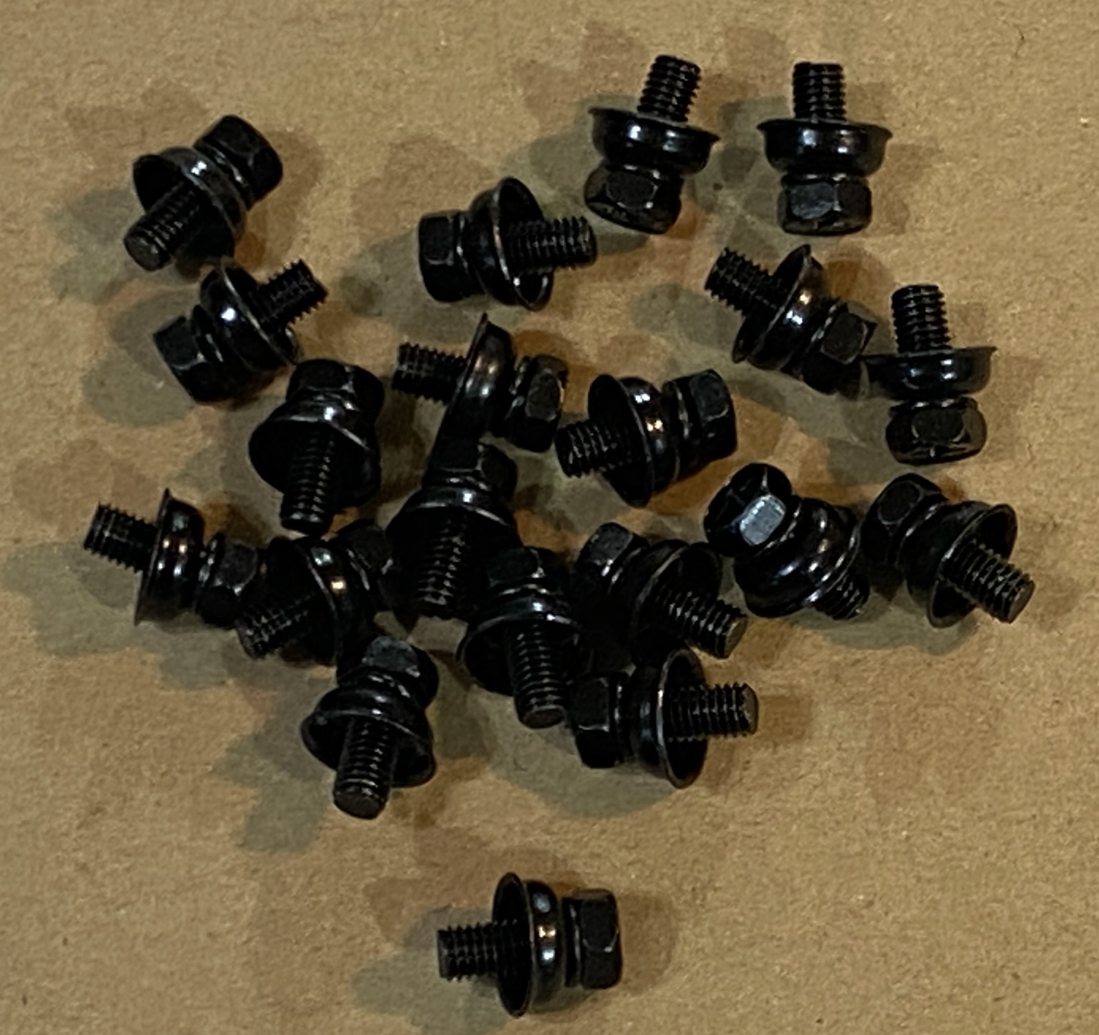 20 Metal Shell Drum Lug Screws Black M5