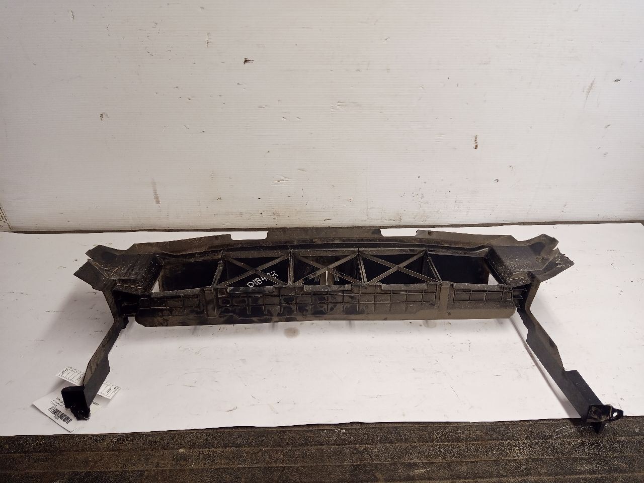 Lower Active Air Shutter from 2025 Chevrolet Trailblazer 1.3L  12202331