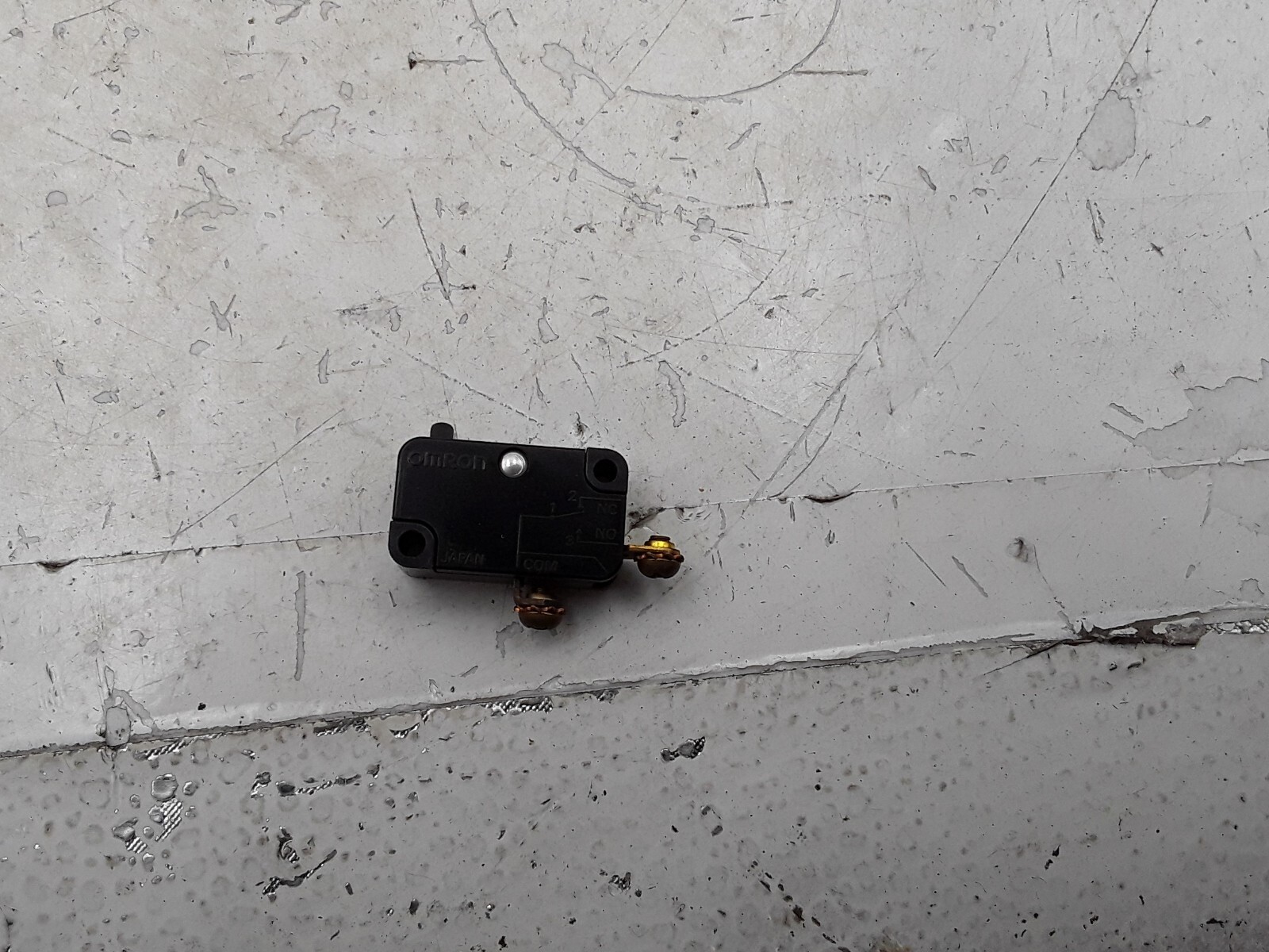 Omron Micro Switch V-15-3B6-K