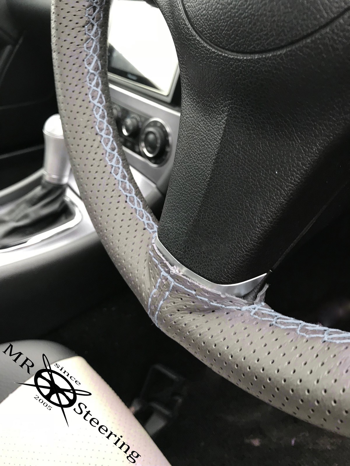 For Mercedes Vito I Grey Perforated Leather Steering Wheel Cover Grey Double STT