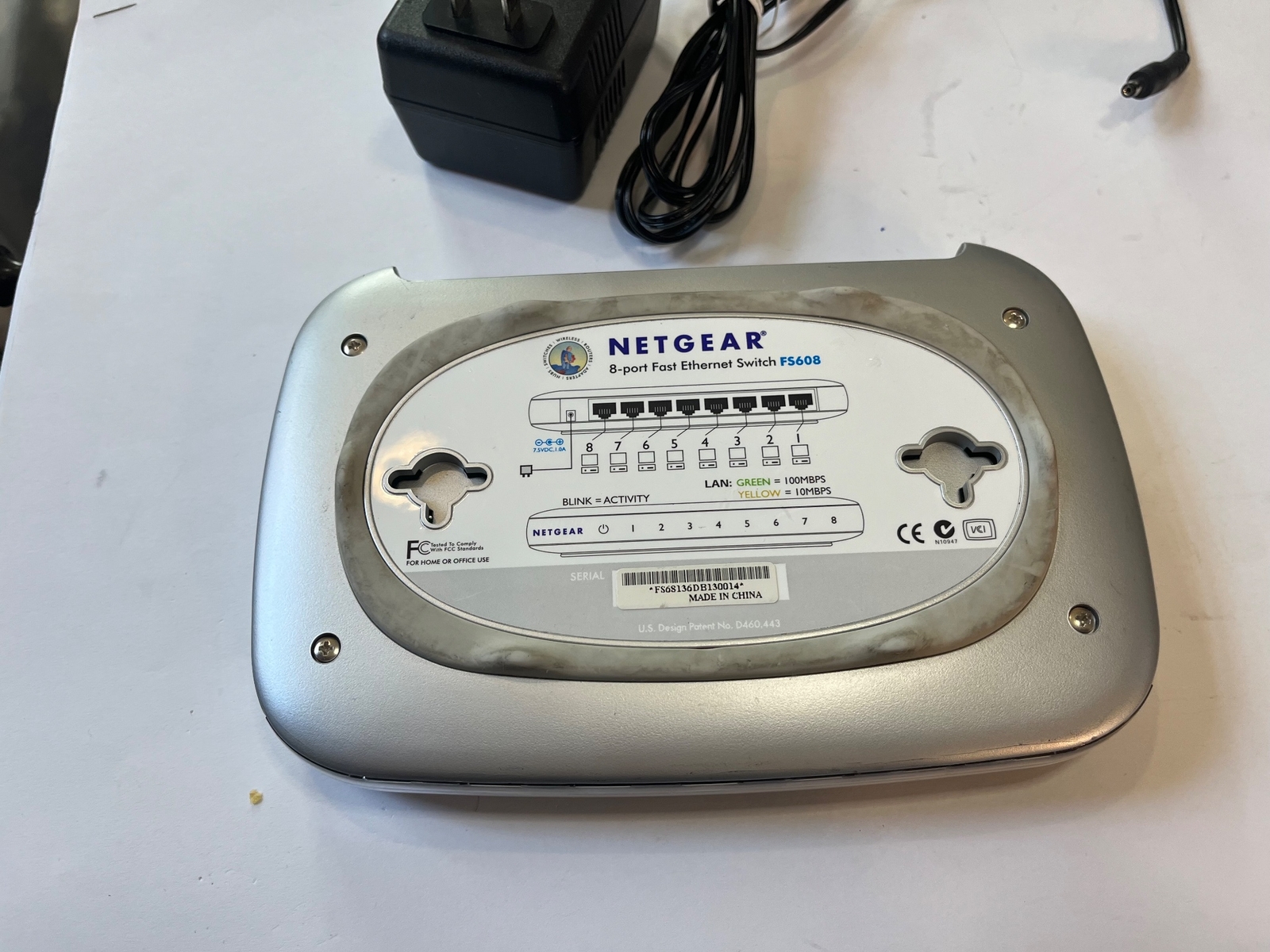 Netgear ProSafe FS608 8 Port 10/100 Fast Ethernet Network Switch w/ AC Adapter