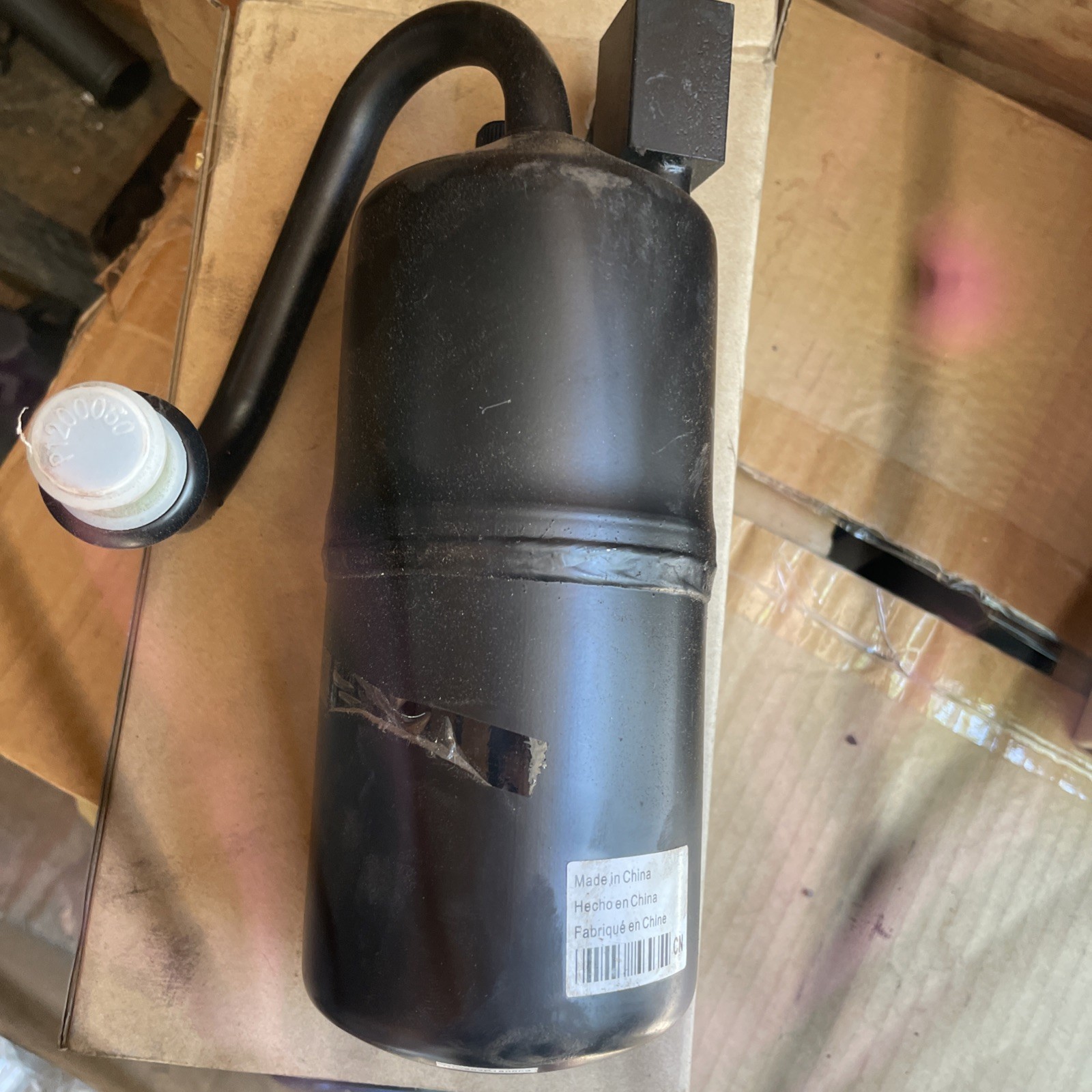 NEW- Black AC Accumulator QC-202P180509