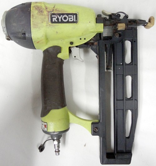 Used Ryobi YG250FS 16 / 1.6mm Gauge 2 1/2" Pneumatic Finish Nailer Nail Gun!