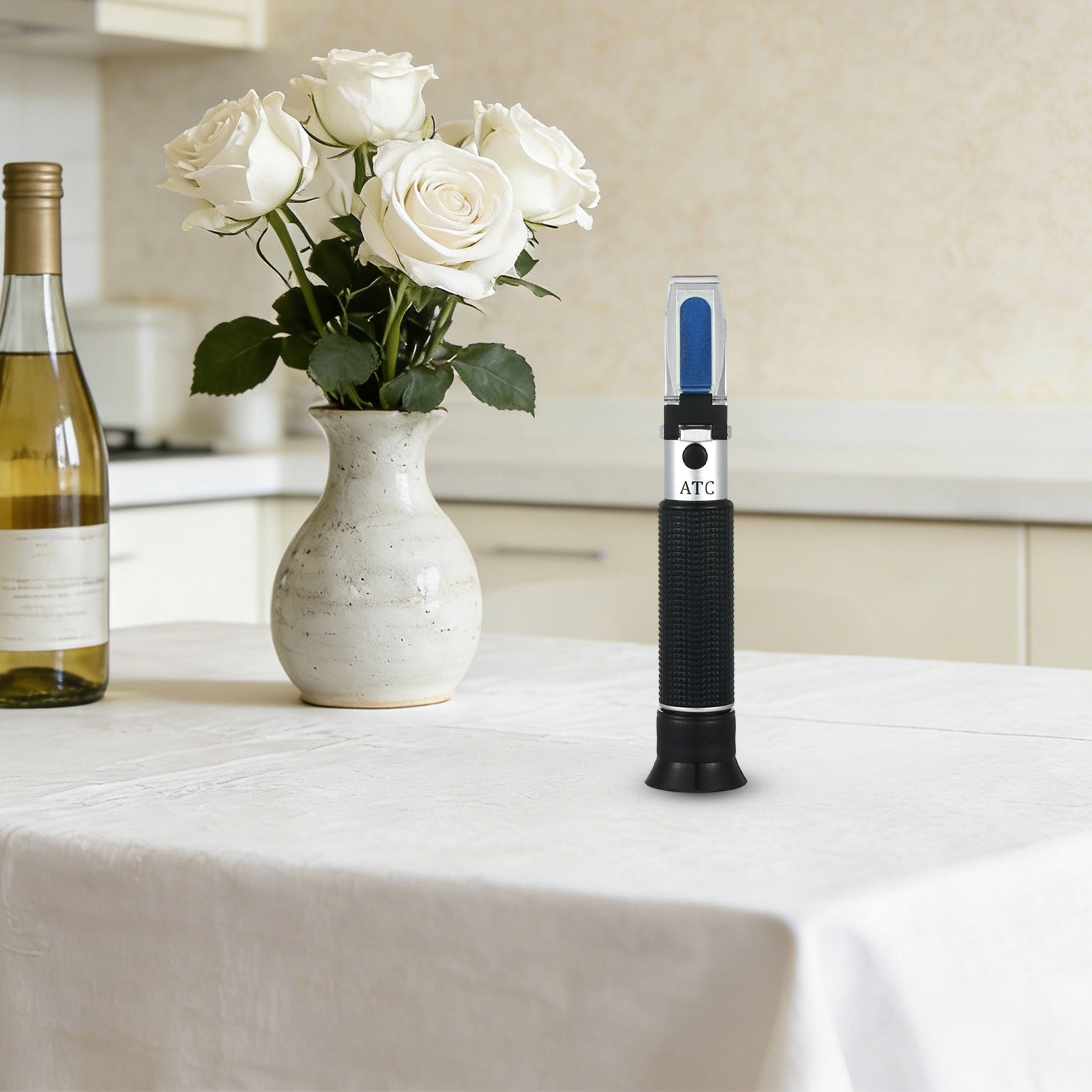Handheld Refractometer Portable Alcohol Handheld Refractometer 0-80% Black