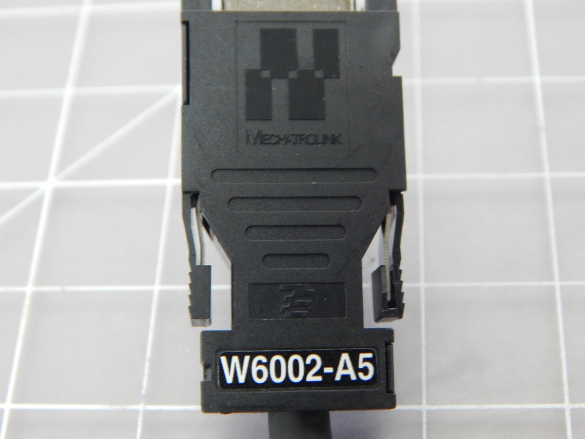 YASKAWA W6002-A5 MECHATROLINK SERVO COMMUNICATION CABLE M2716