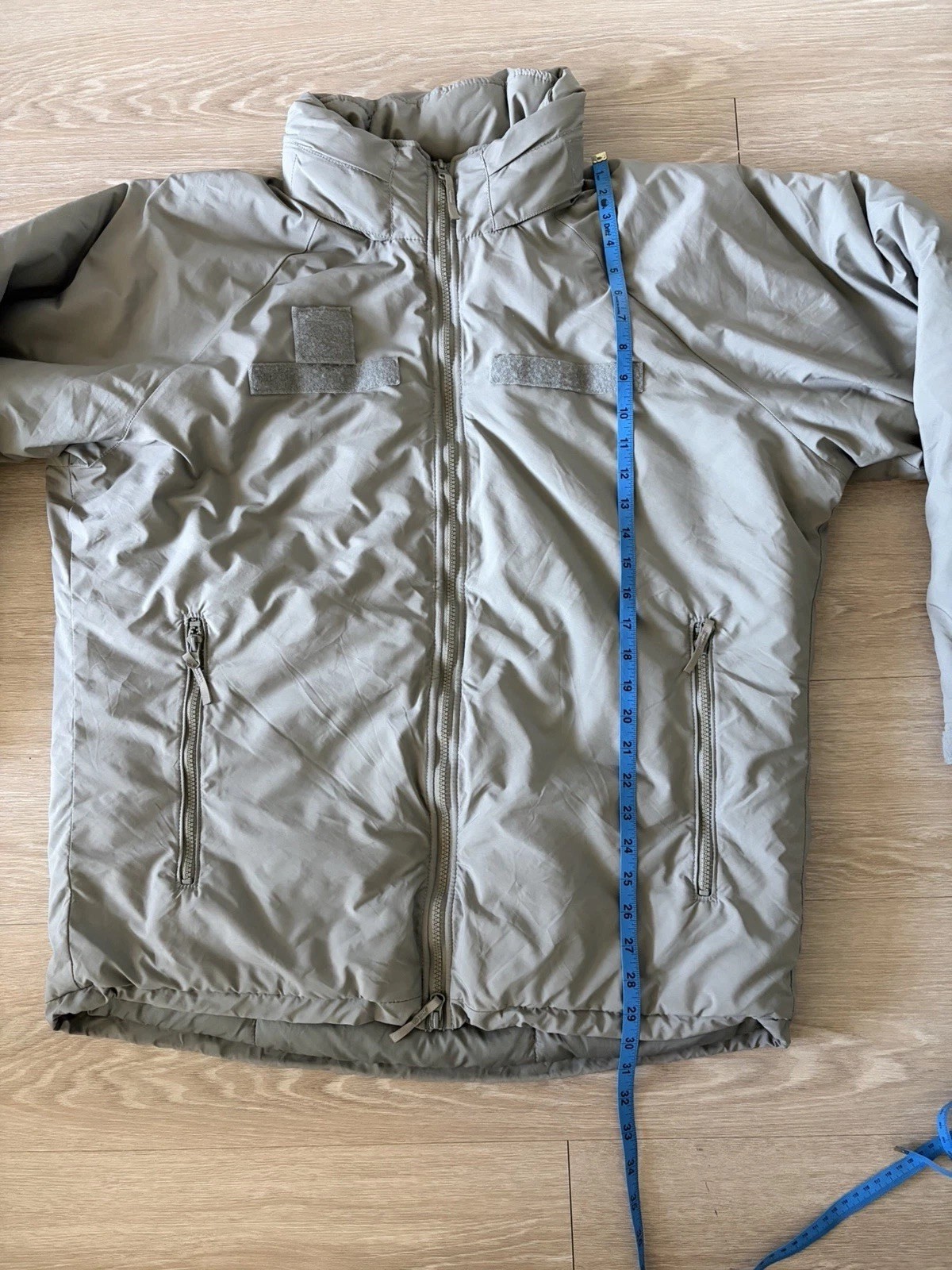 US Army Gen III Extreme Cold Weather Combat System Level 7 Parka Medium Regular