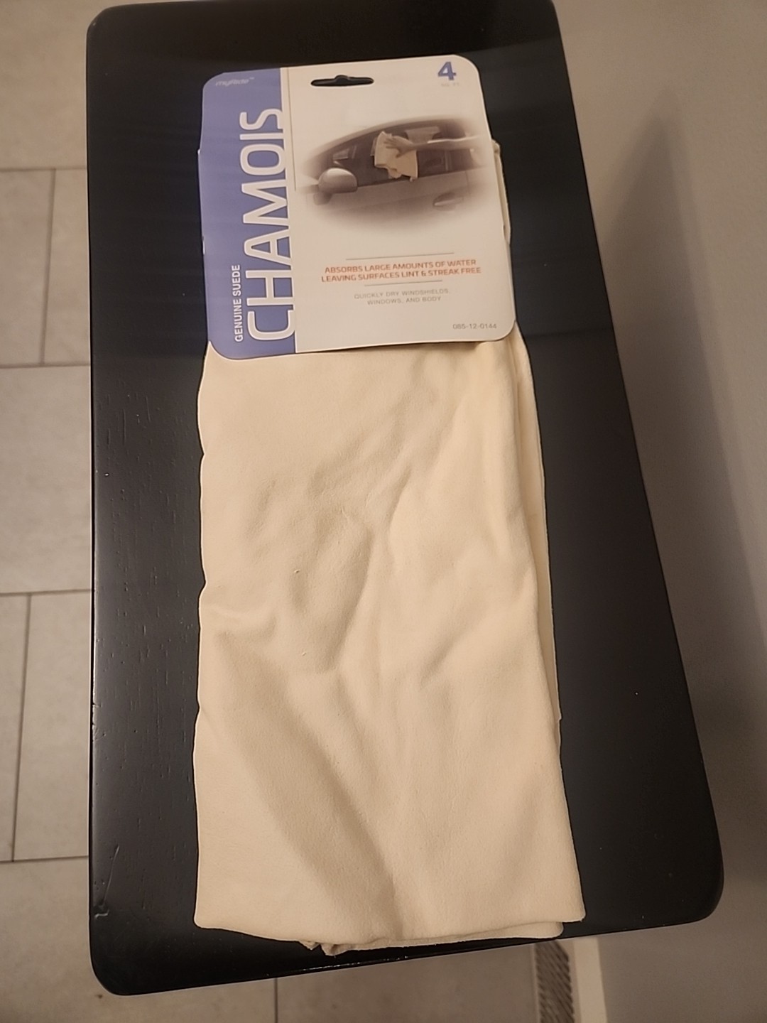 Genuine Suede Chamois 4 sq ft Car Drying Towel – Lint & Streak Free – New