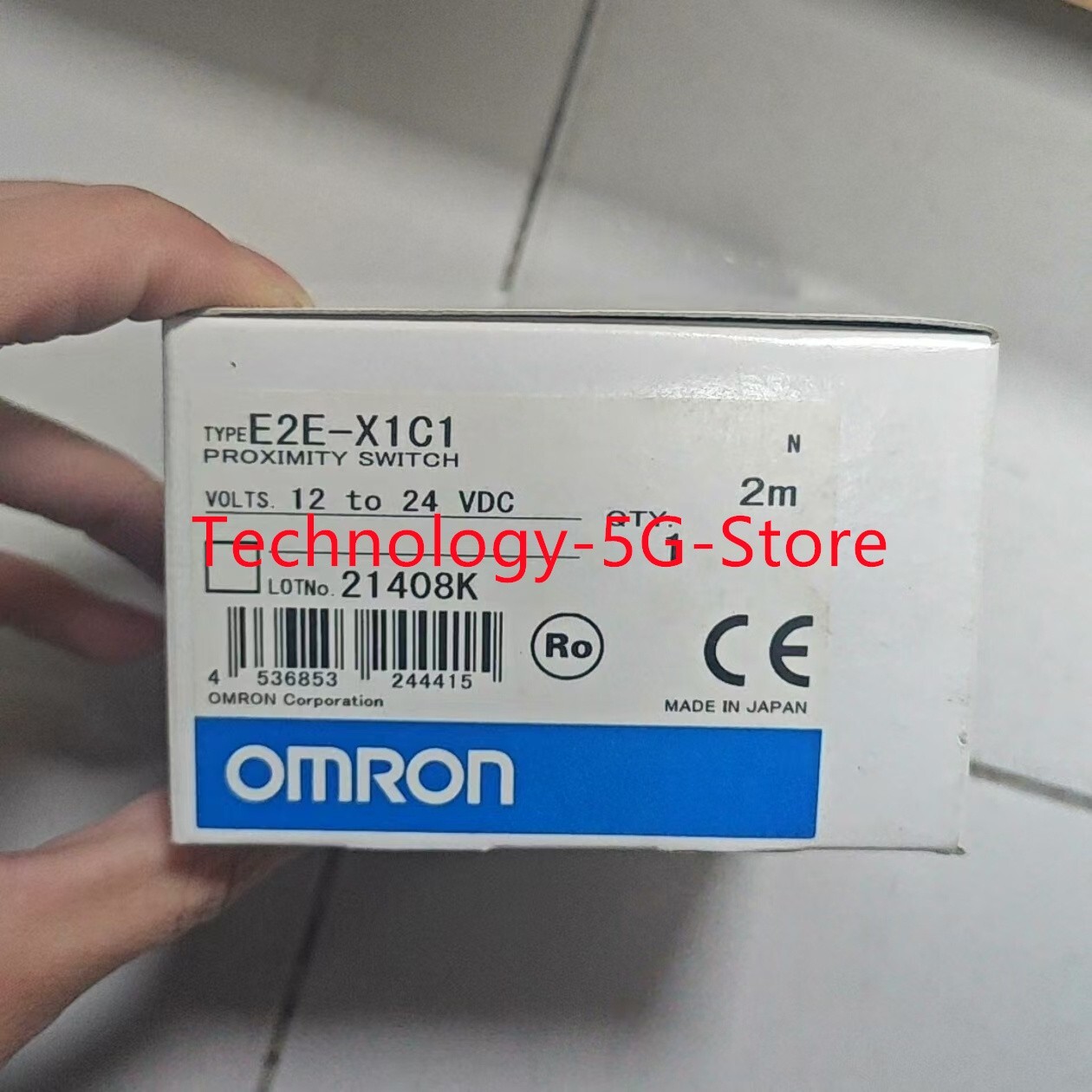 New Omron E2E-C1C1 Proximity Switch