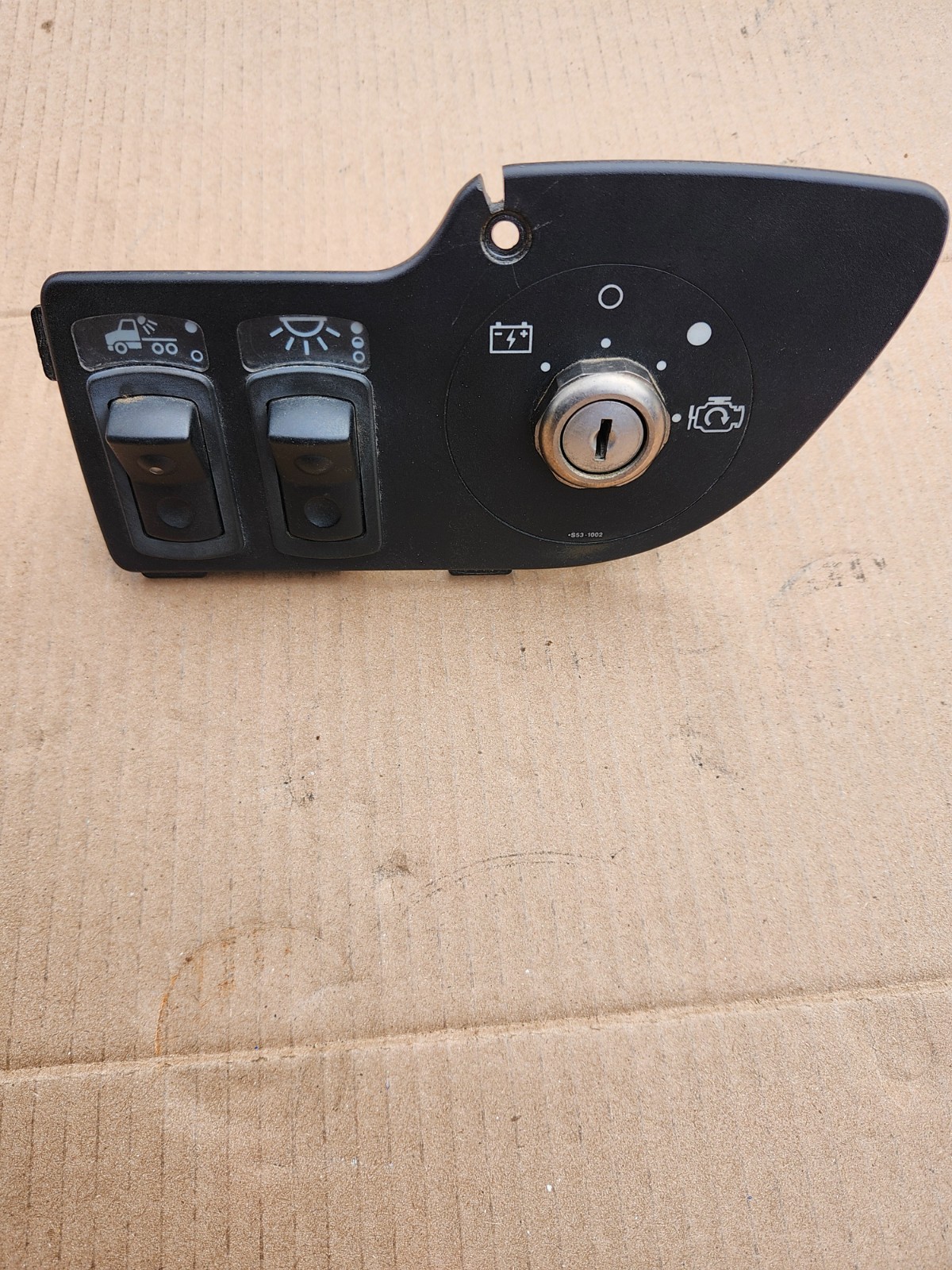OEM 2015 KENWORTH T700 DASH IGNITION SWITCH S45-1002 / S64-1023 / P27-1002-3