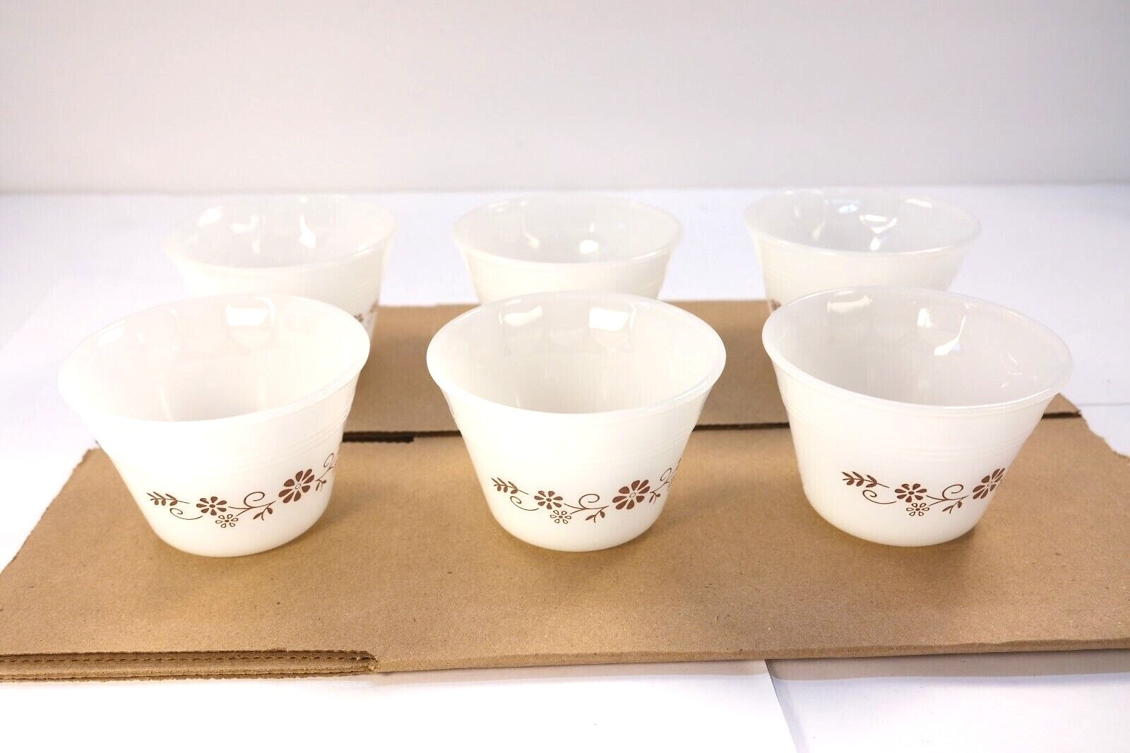 Lot of 6 Dynaware White Milk Glass Daisy Brown Flower Cups 2.25" Tall 3.4" Wide