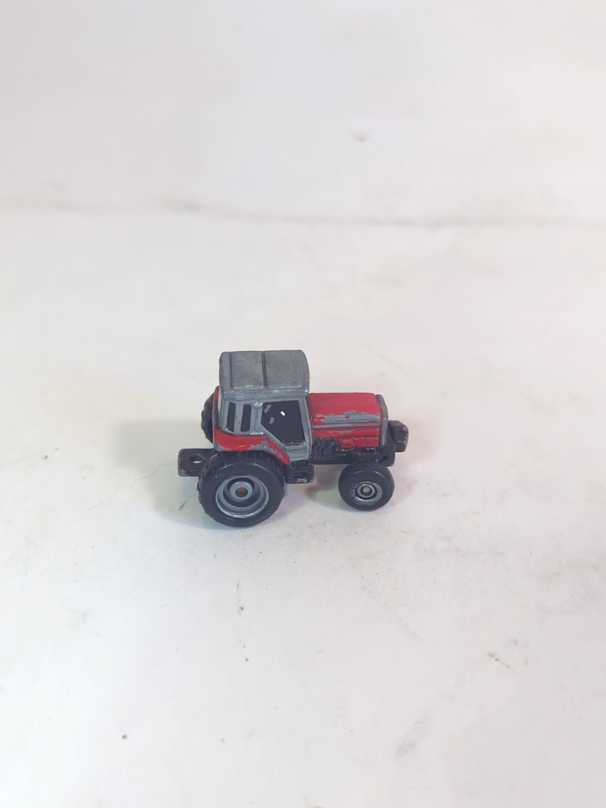 Vintage Ertl Diecast Miniature Red Tractor D9