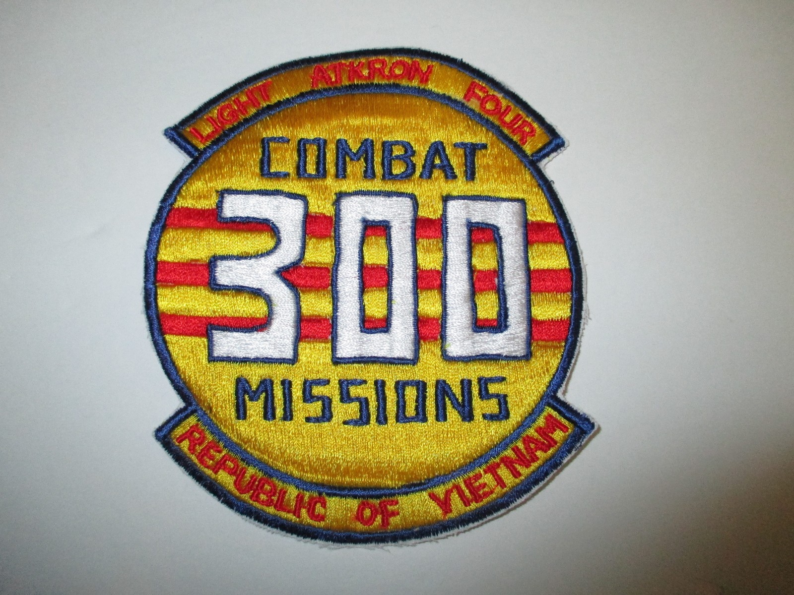 b4659 US Navy Vietnam VAL 4 Broncos Light Atkron Four 300 Combat Missions IR25B