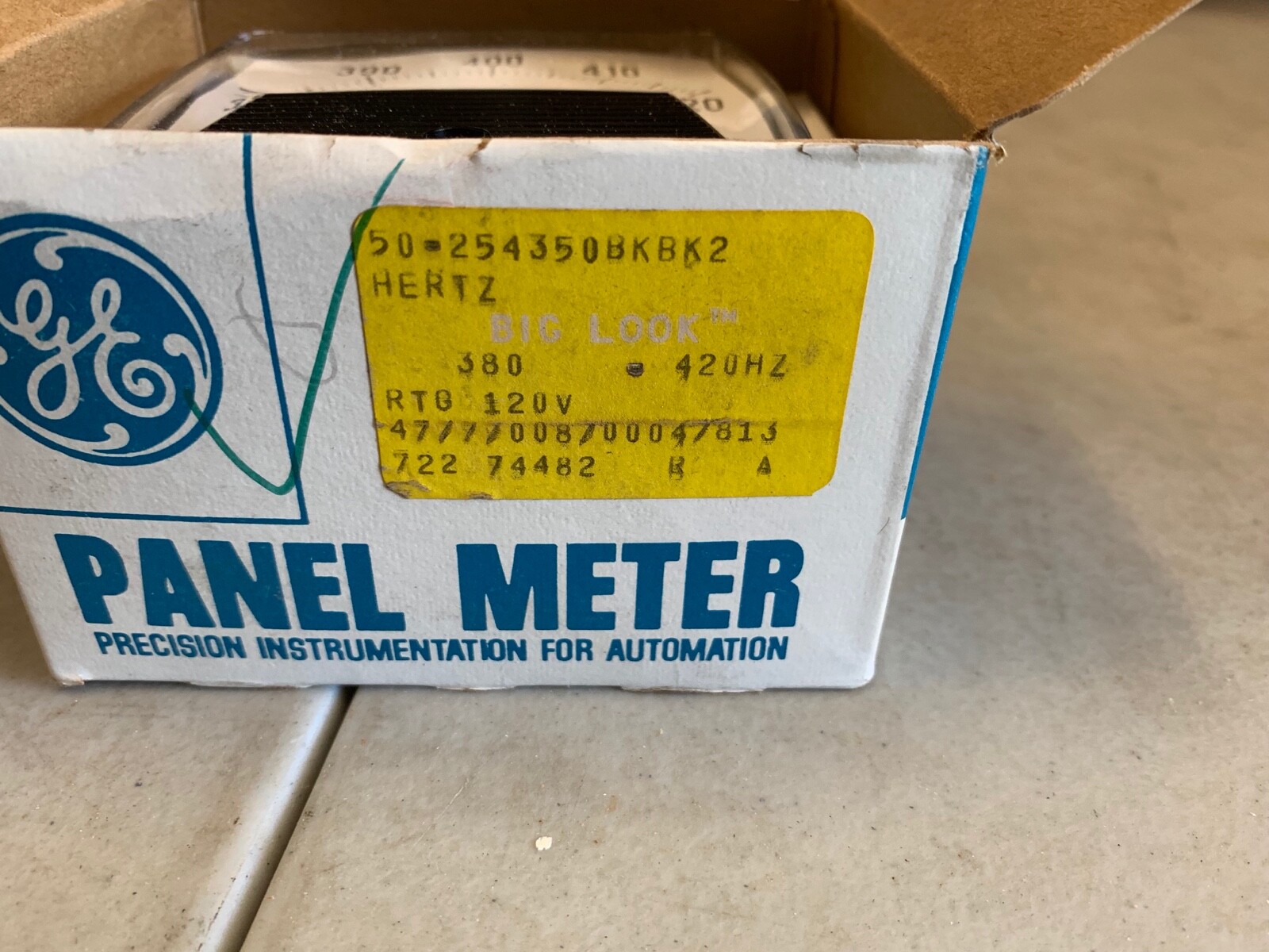 One (1) GE Panel Meter 254350BKBK2, 380-420 Hertz, NOS
