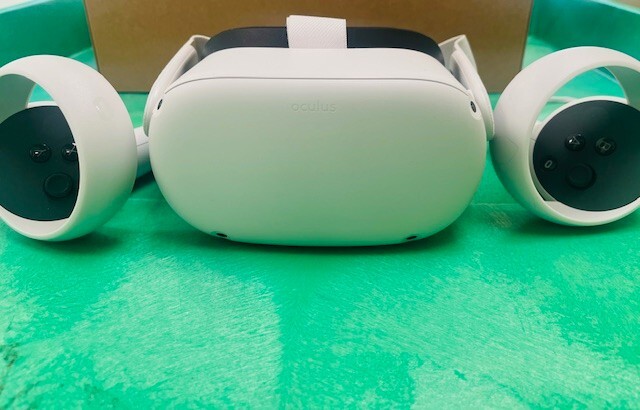 Meta  Quest 2 256GB Advanced All-in-one VR Headset – White with Charger Non foam