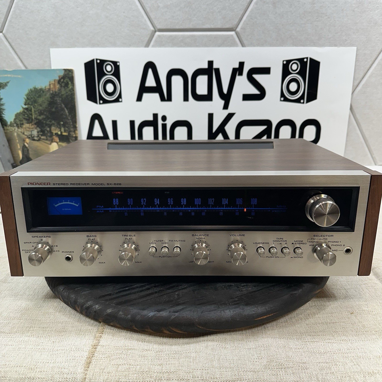 Pioneer SX-626 Stereo Receiver 2 Phono Inputs All Original - Recently Serviced