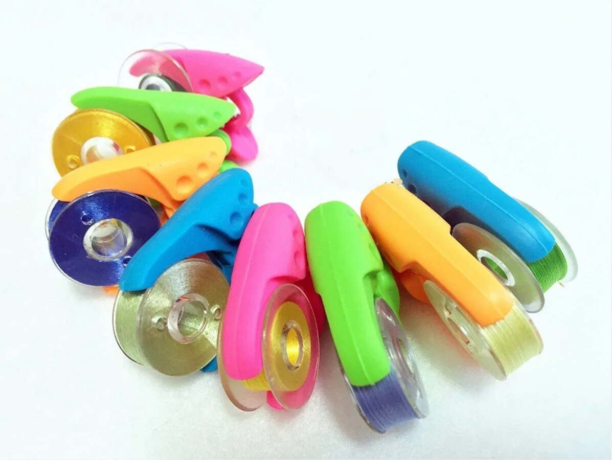 12pcs/bag bobbin holder Color Silicone Thread Clips Bobbin Holders Clips Tool
