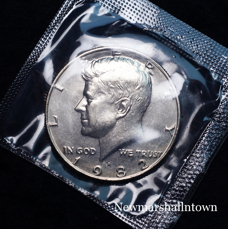 1982 D Kennedy Half Dollar from Original Souvenir Mint Set in Cellophane