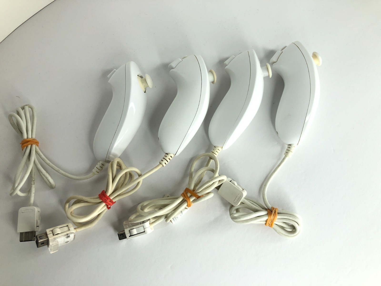 4x Official Nintendo Wii Nunchuck Controller (White) Genuine RVL-004 OEM *TESTED