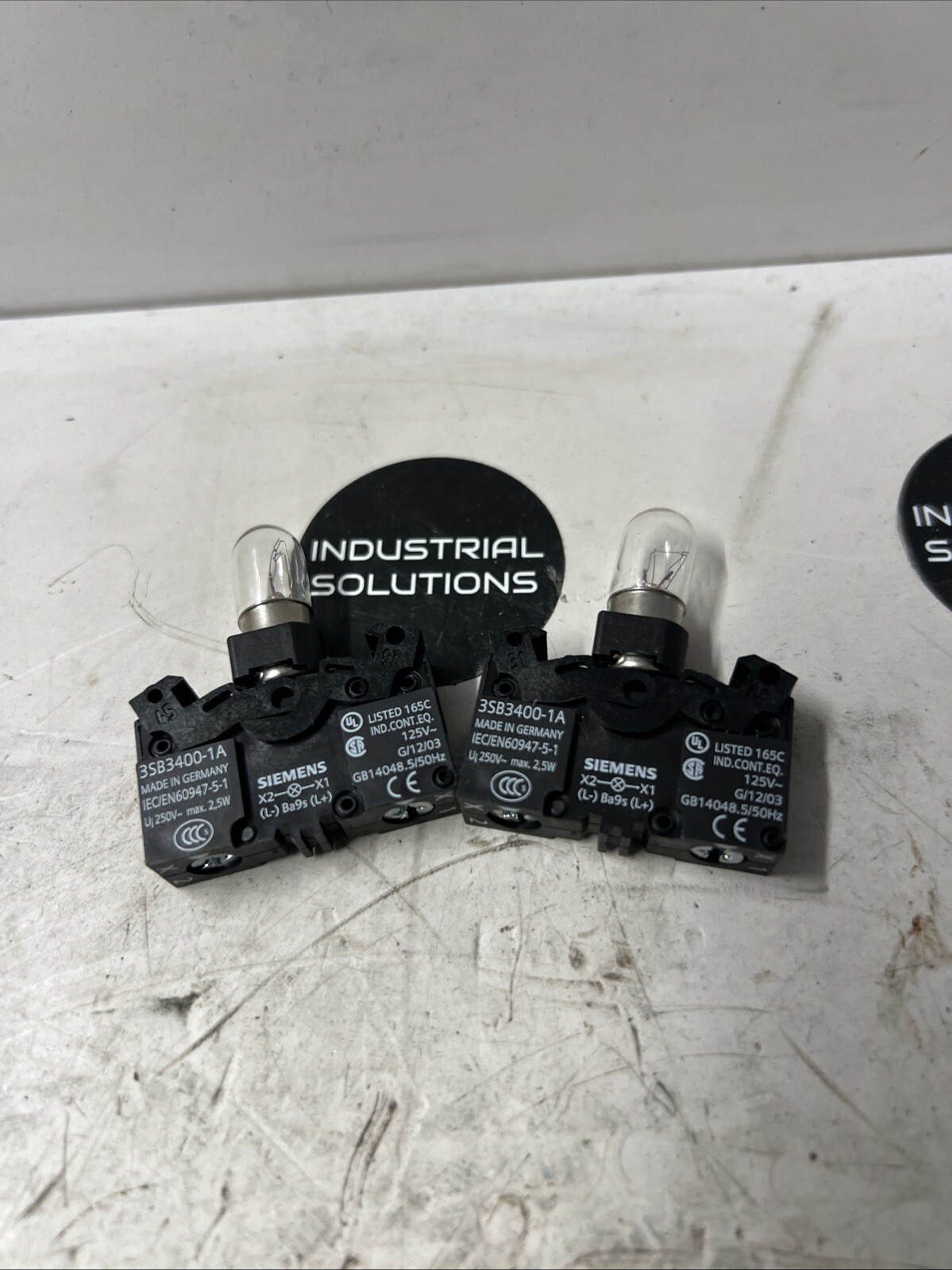 LOT Of (2) SIEMENS 3SB3400-1A LAMP HOLDERS NEW