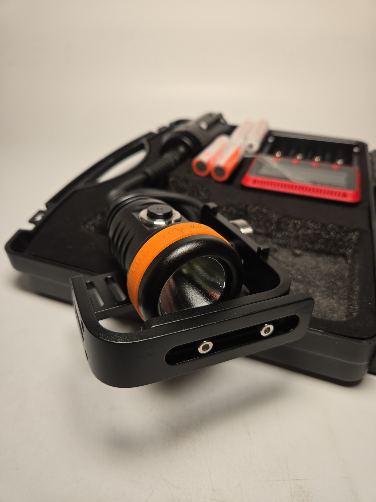 OrcaTorch D620 V2.0 2700 Lumens Canister Light