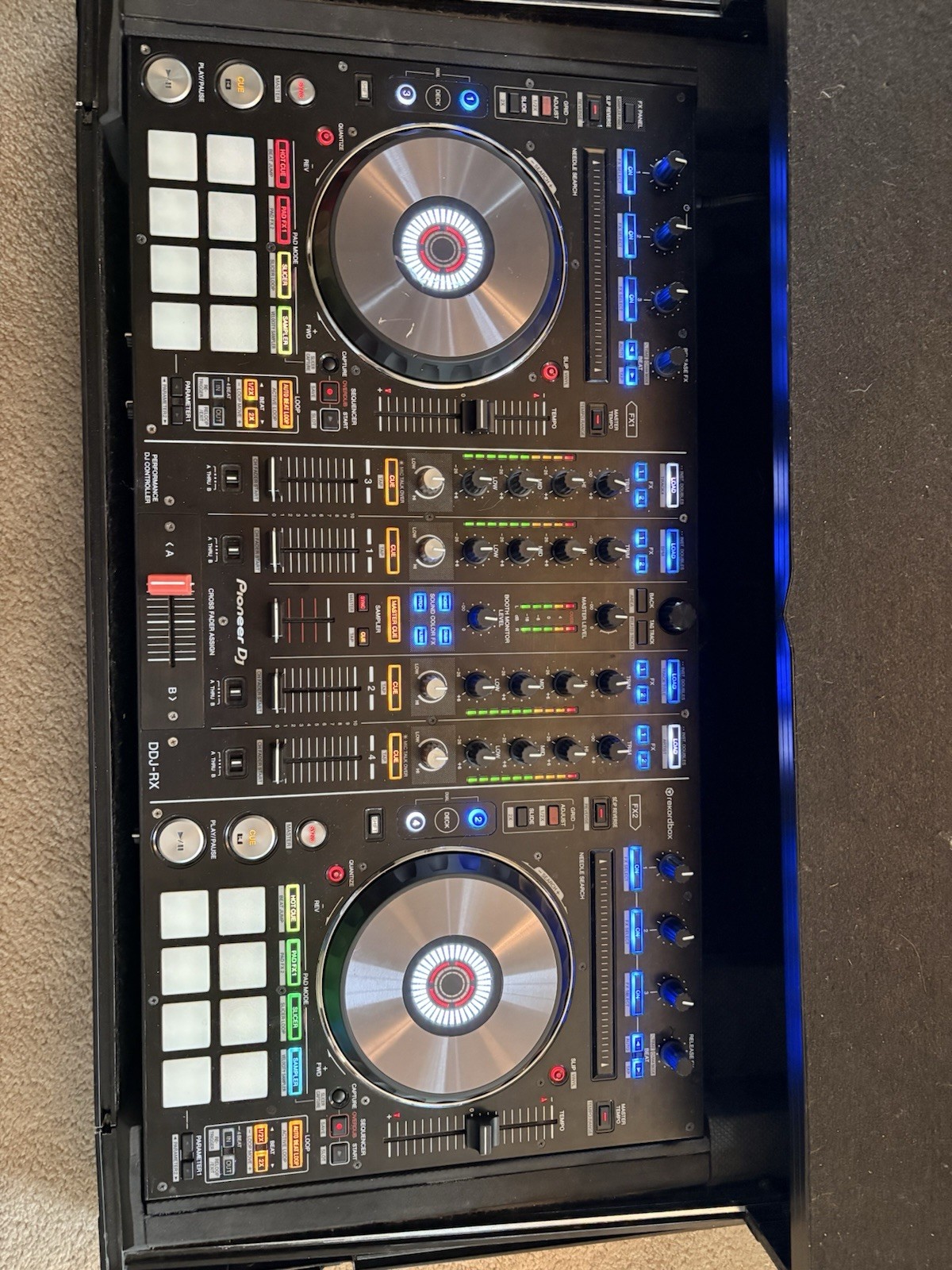 Pioneer ddj rx with odyusa hard Shell Carrying Case